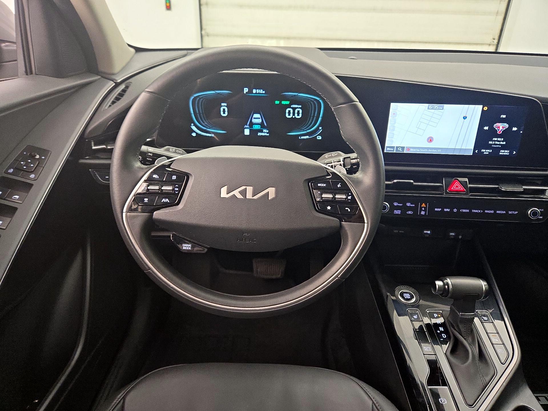 Thumbnail: 2023 Kia Niro - 10