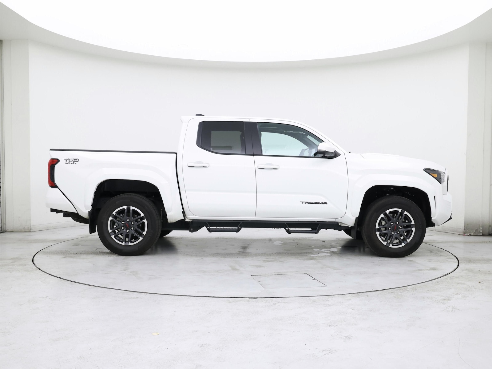 2024 Toyota Tacoma TRD Sport - Photo 8