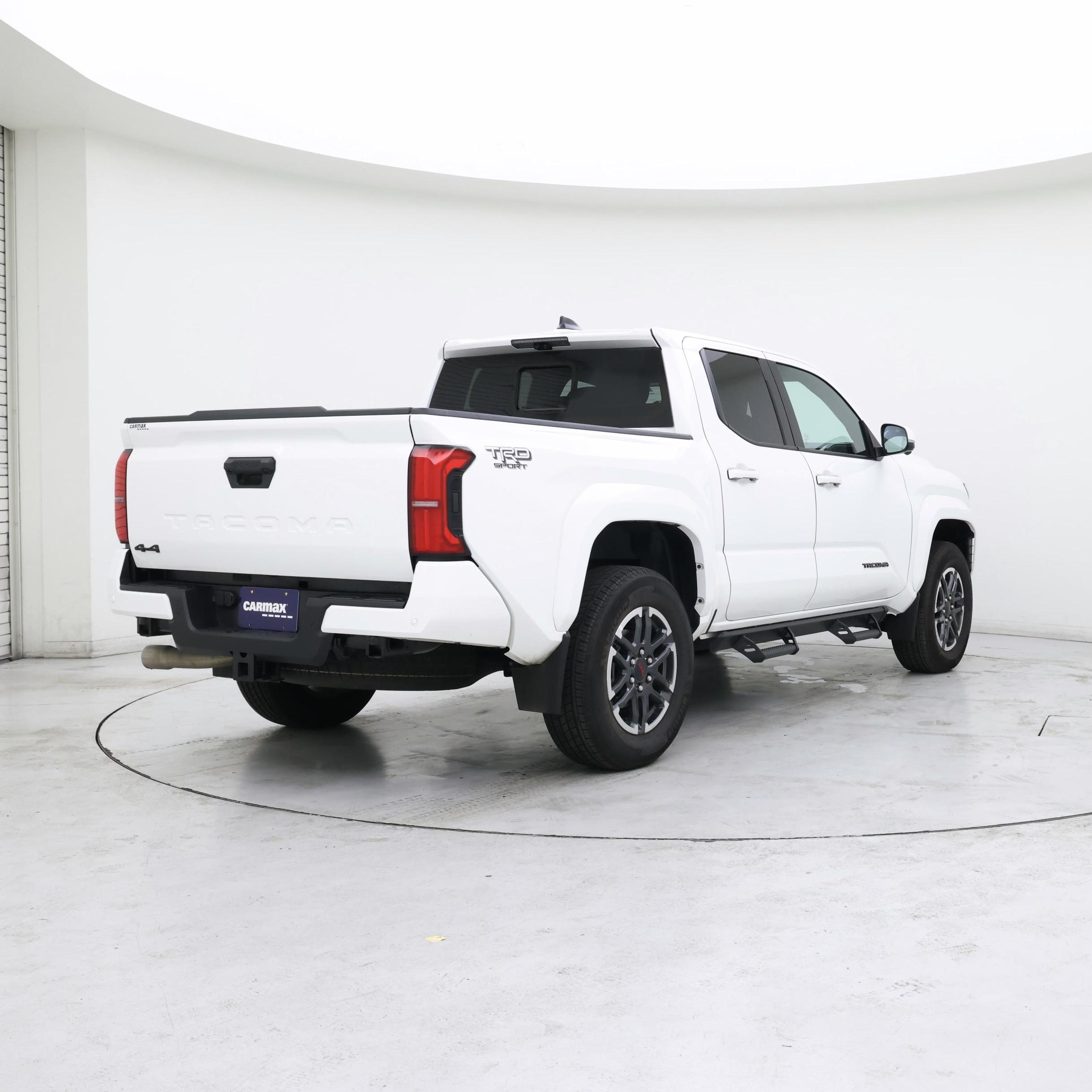 Thumbnail: 2024 Toyota Tacoma - 8