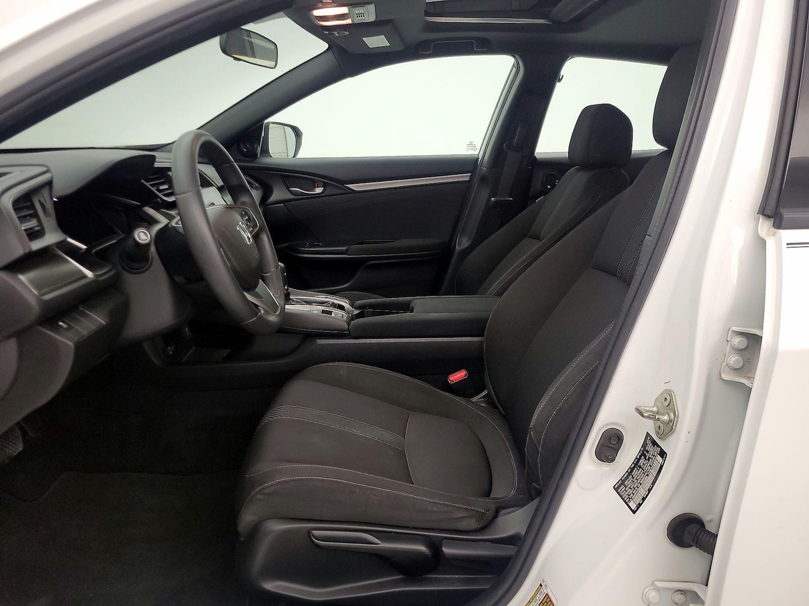 2018 Honda Civic Hatchback EX - Photo 12