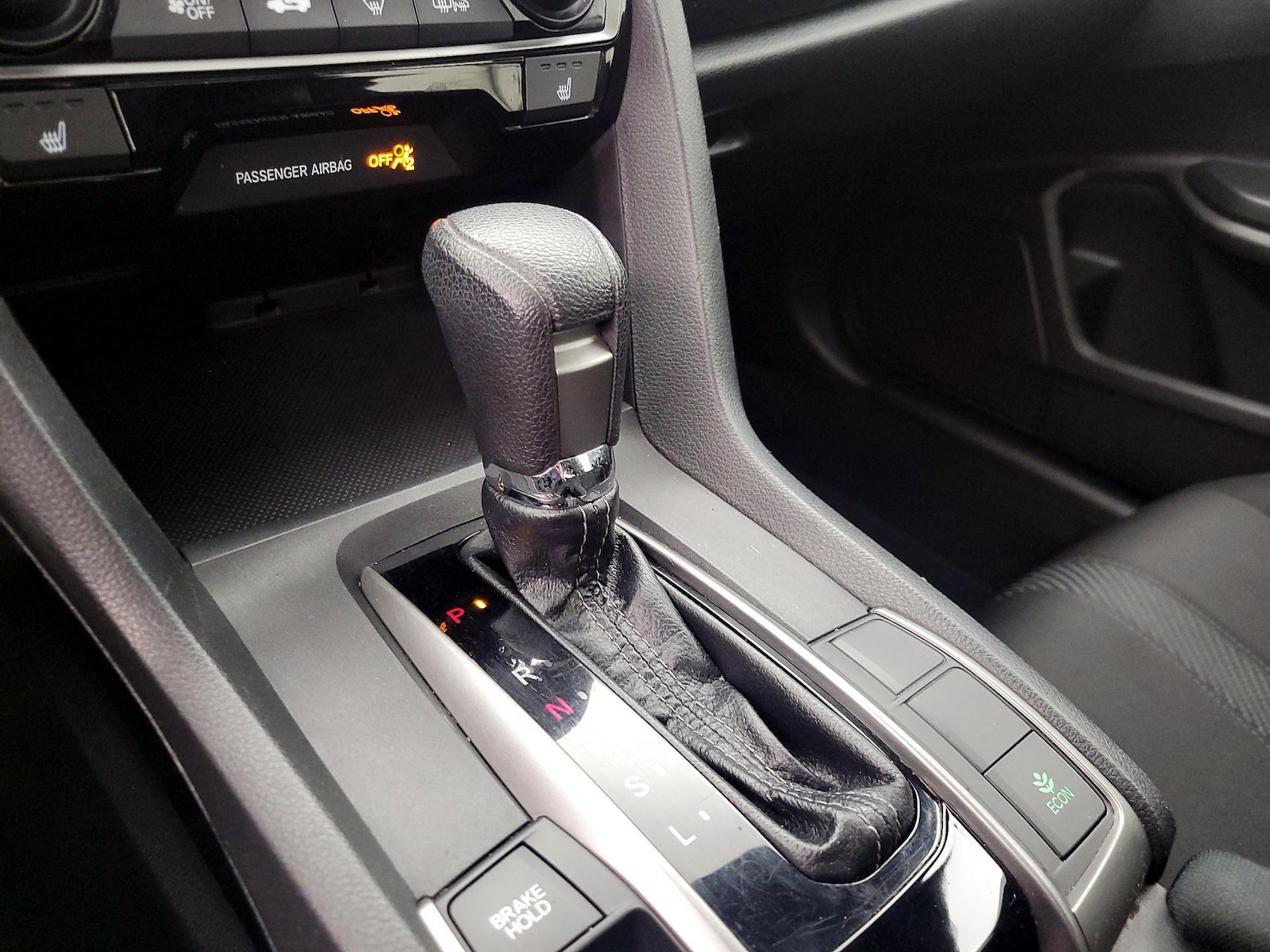 2018 Honda Civic Hatchback EX - Photo 18