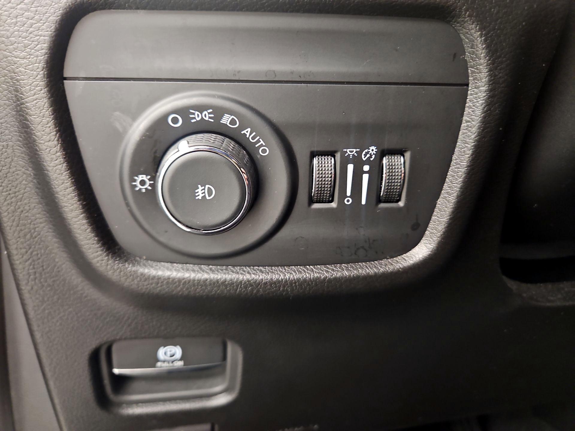 Thumbnail: 2024 Jeep Grand Cherokee L - 13