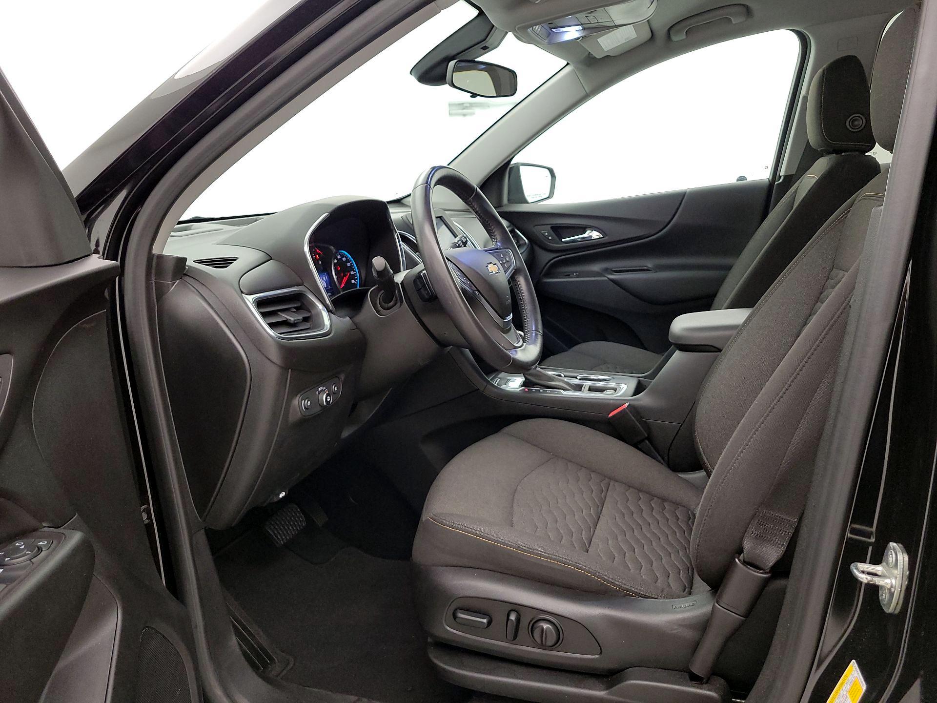 Thumbnail: 2020 Chevrolet Equinox - 11
