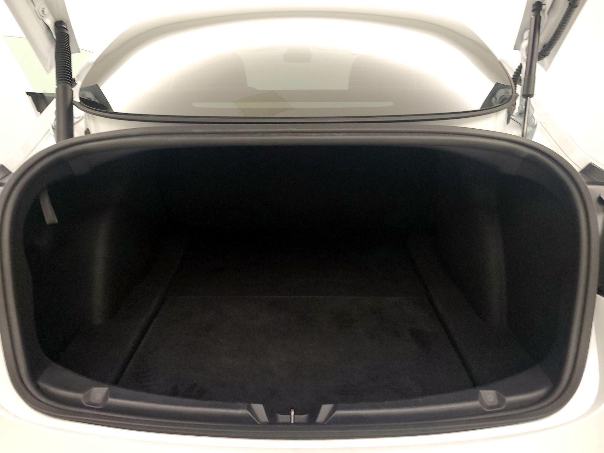 Thumbnail: 2021 Tesla Model 3 - 18