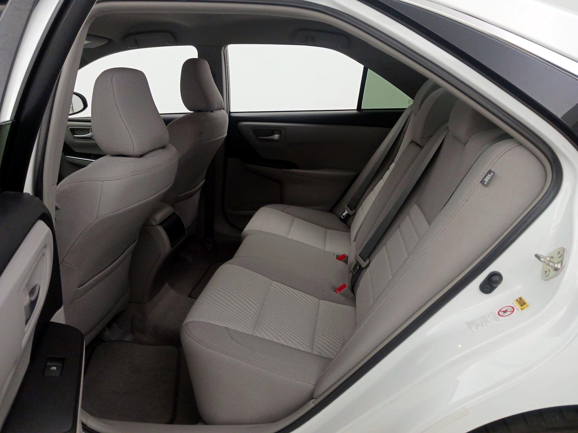 Thumbnail: 2015 Toyota Camry - 19