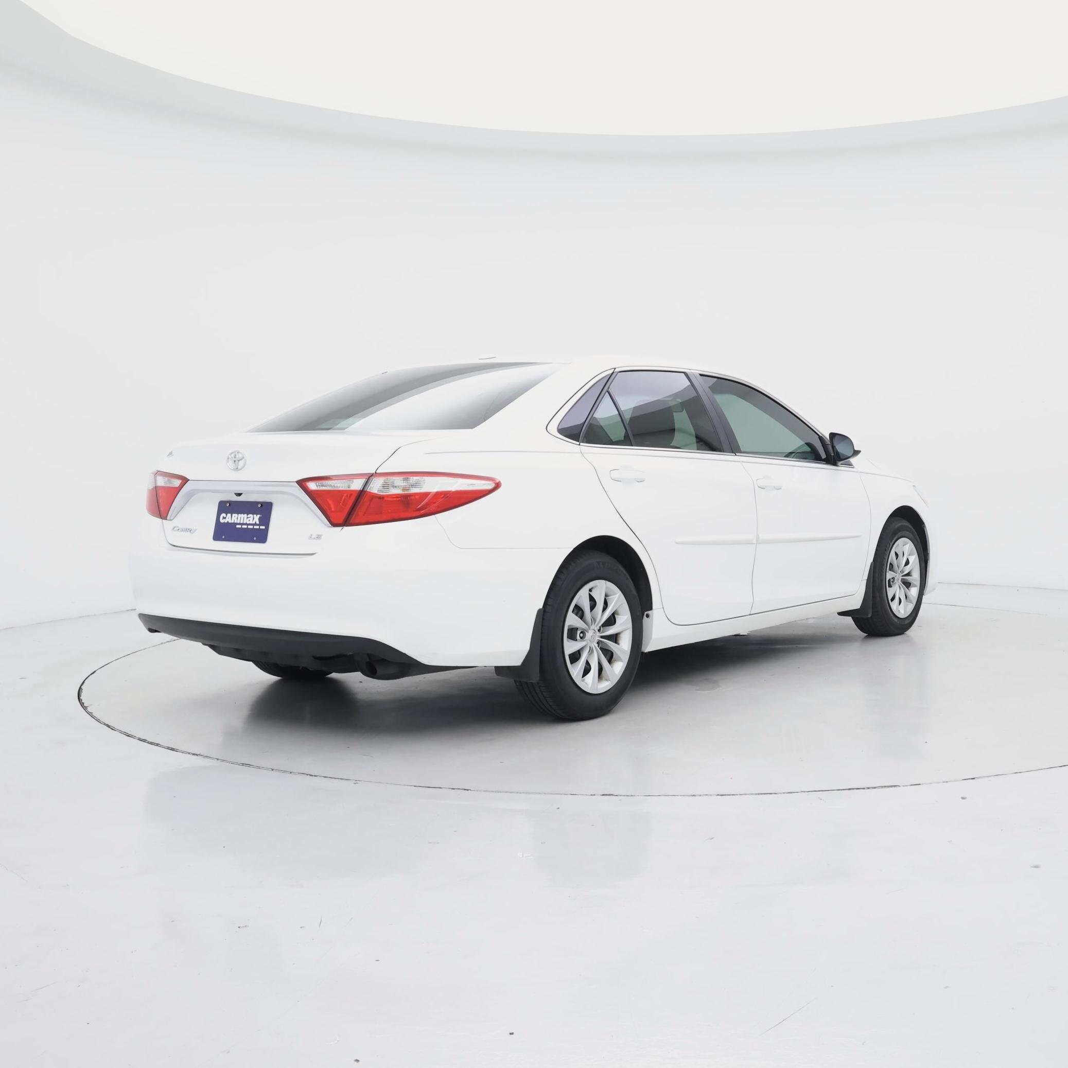 Thumbnail: 2015 Toyota Camry - 8