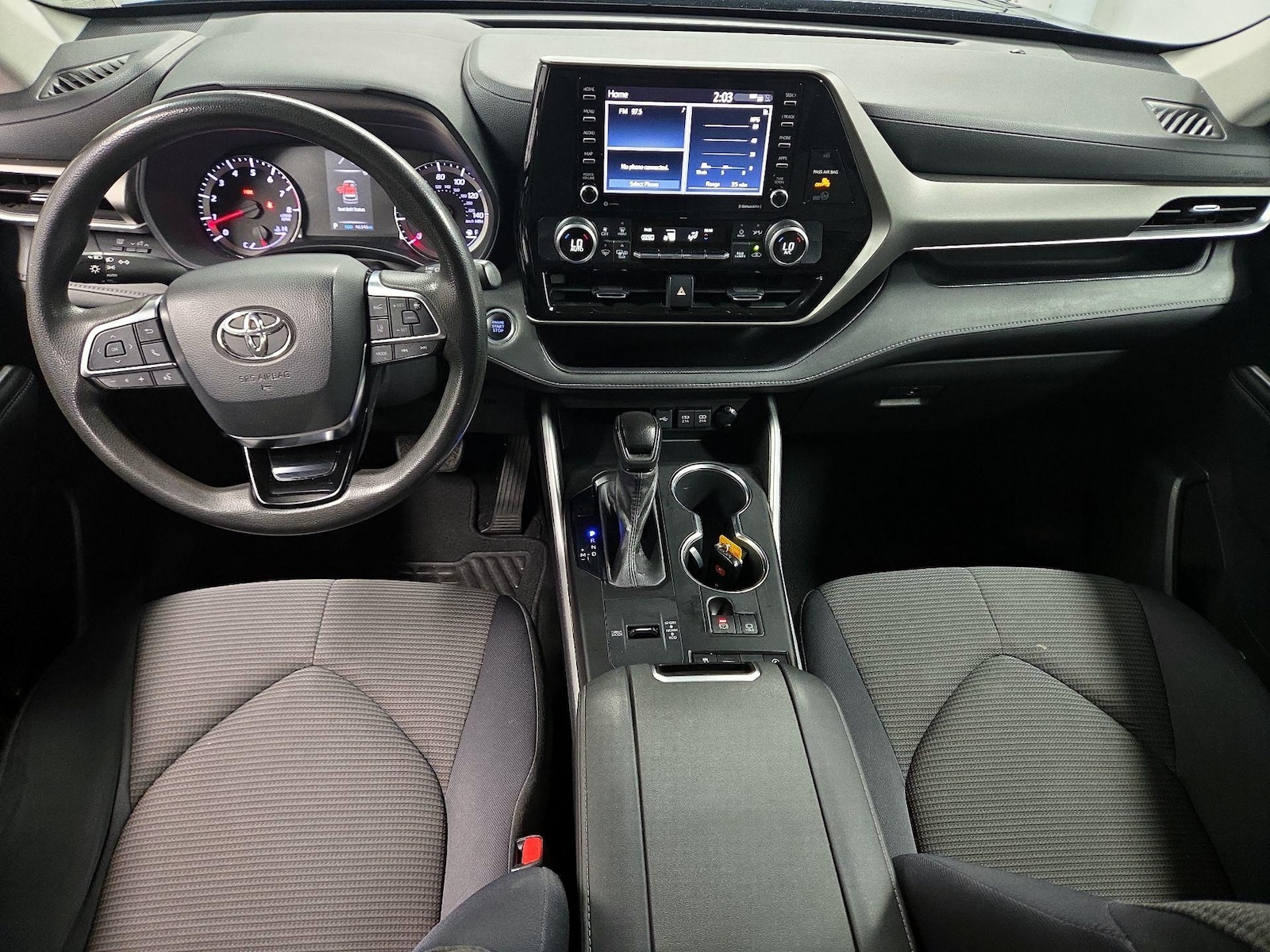 2021 Toyota Highlander L - Photo 10