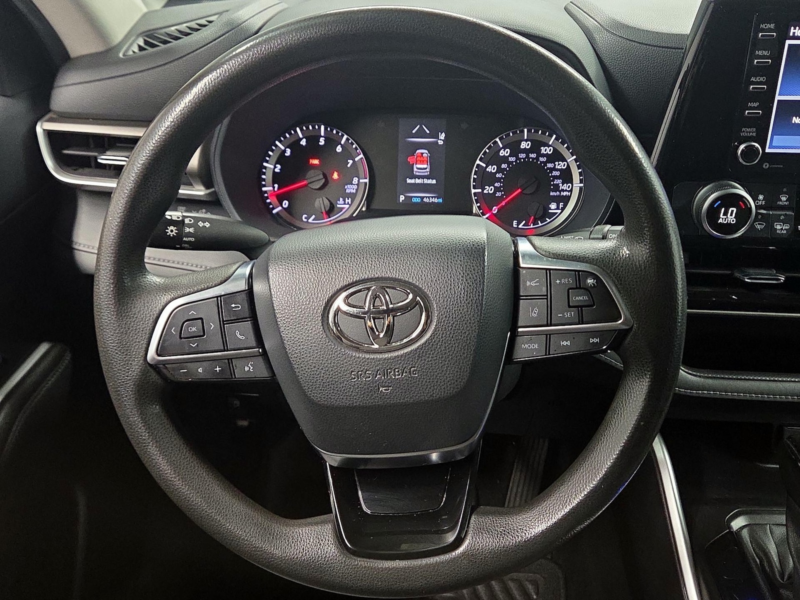 2021 Toyota Highlander L - Photo 11