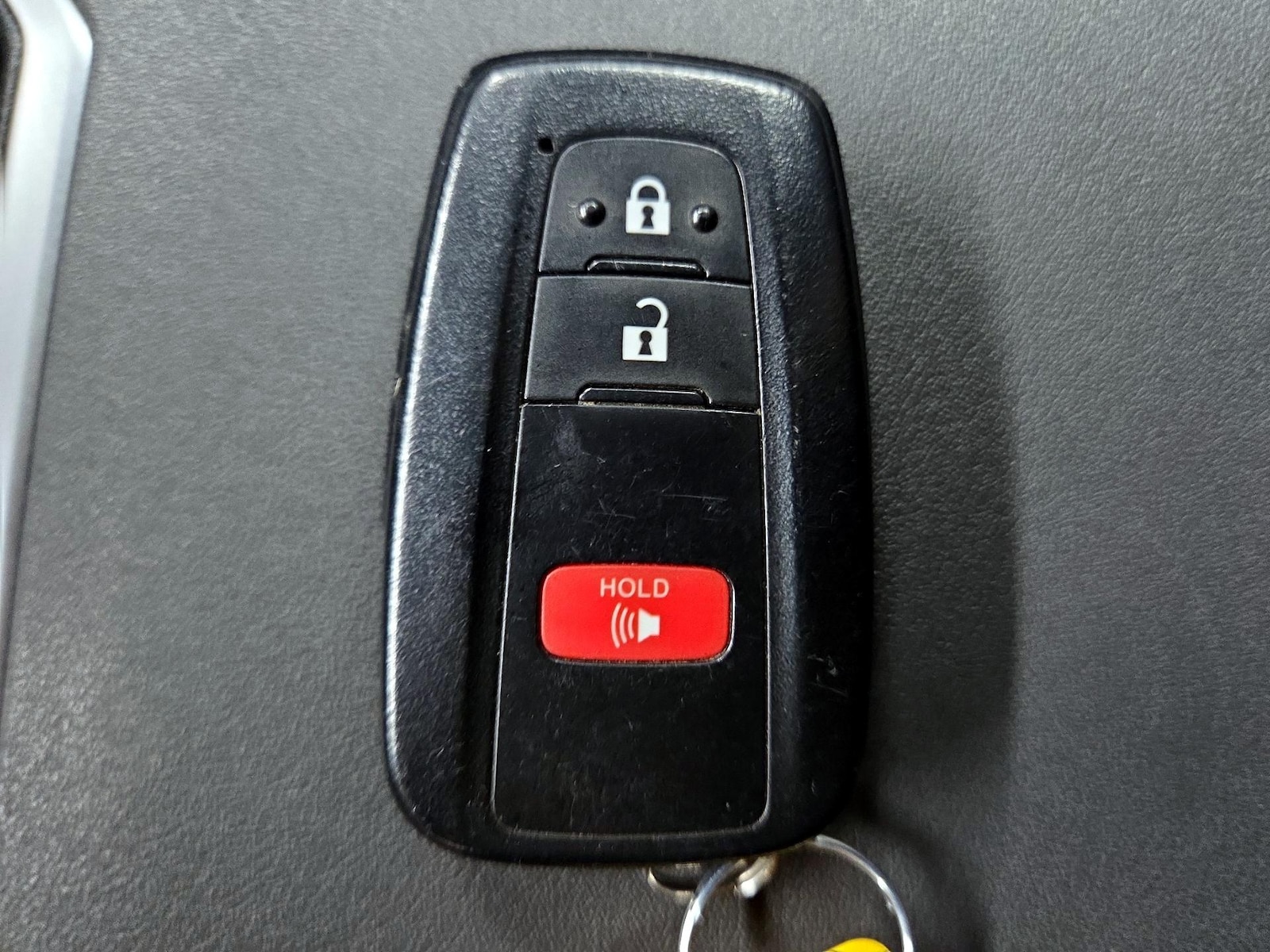 2021 Toyota Highlander L - Photo 25