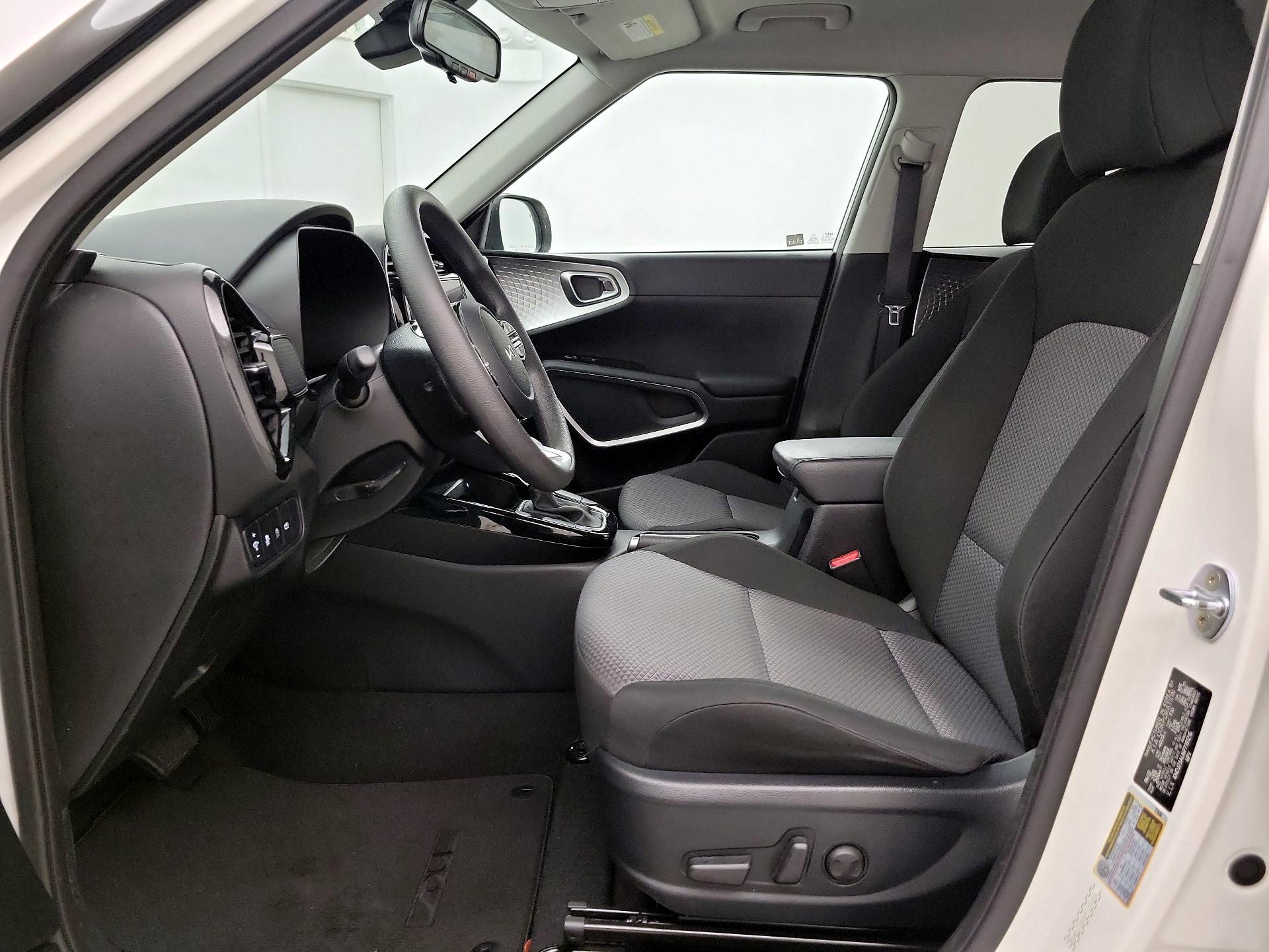 Thumbnail: 2023 Kia Soul - 11