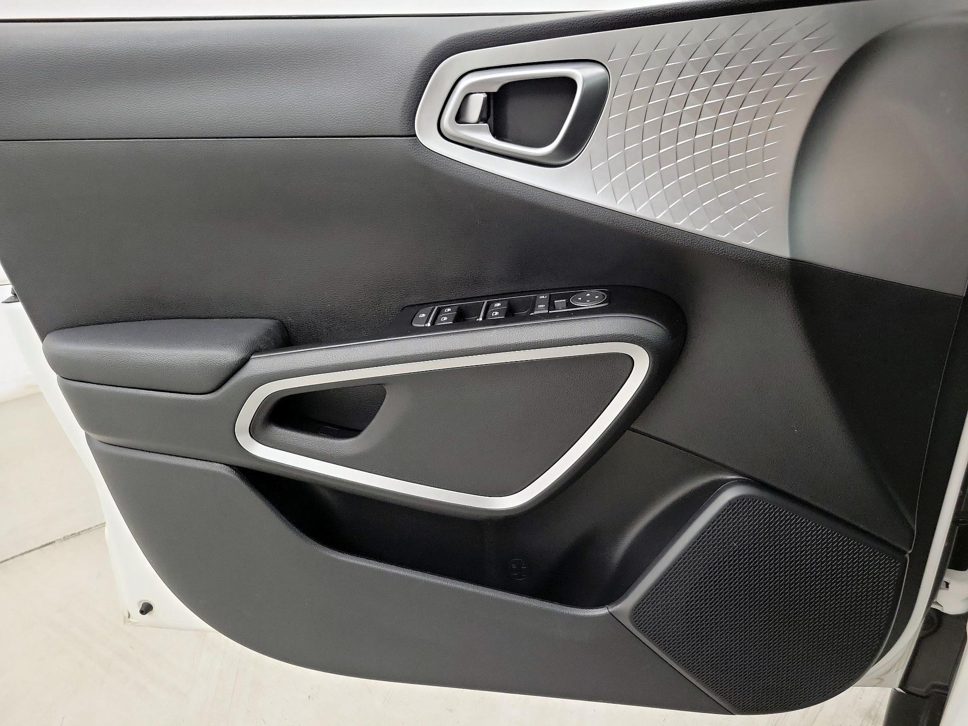 Thumbnail: 2023 Kia Soul - 12