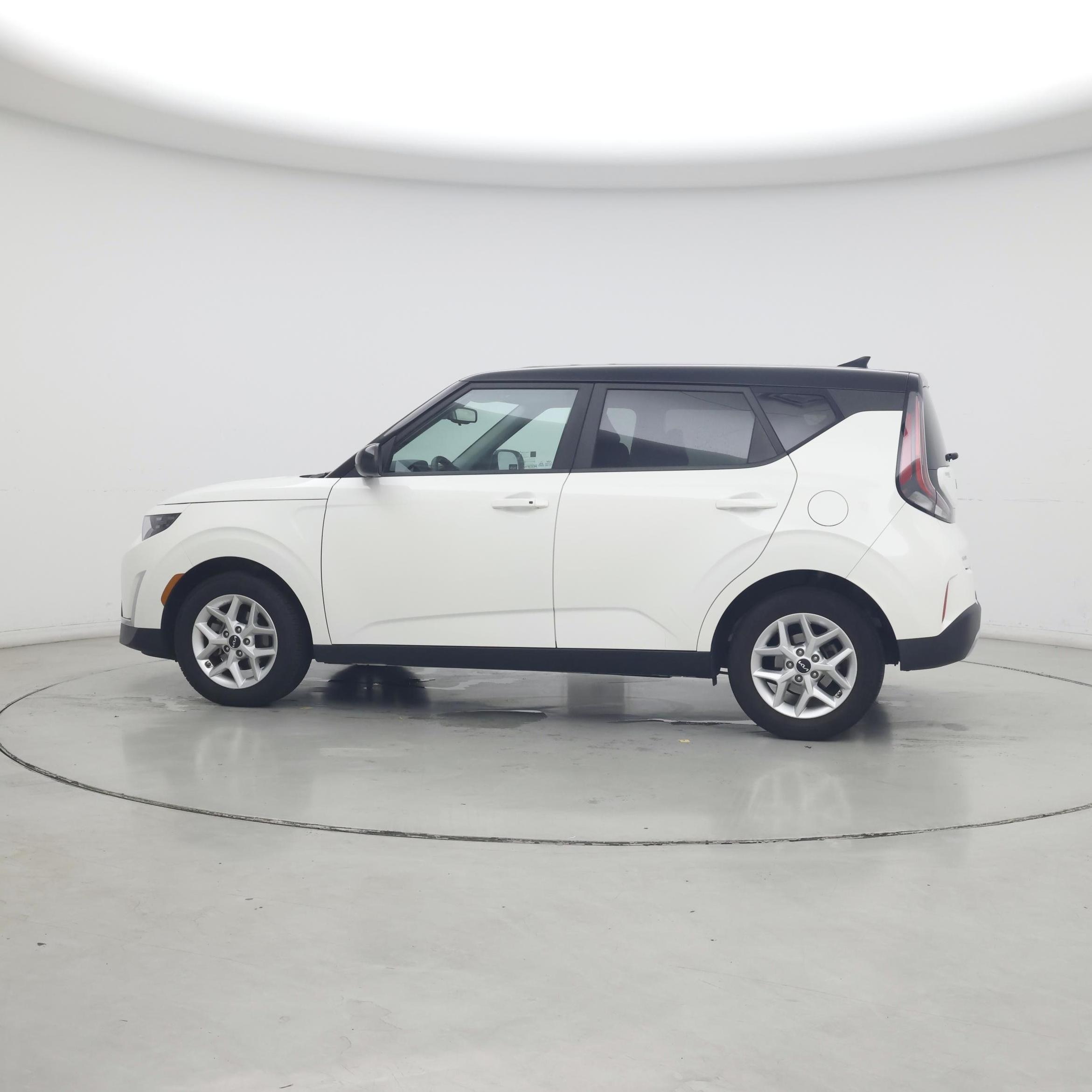Thumbnail: 2023 Kia Soul - 5