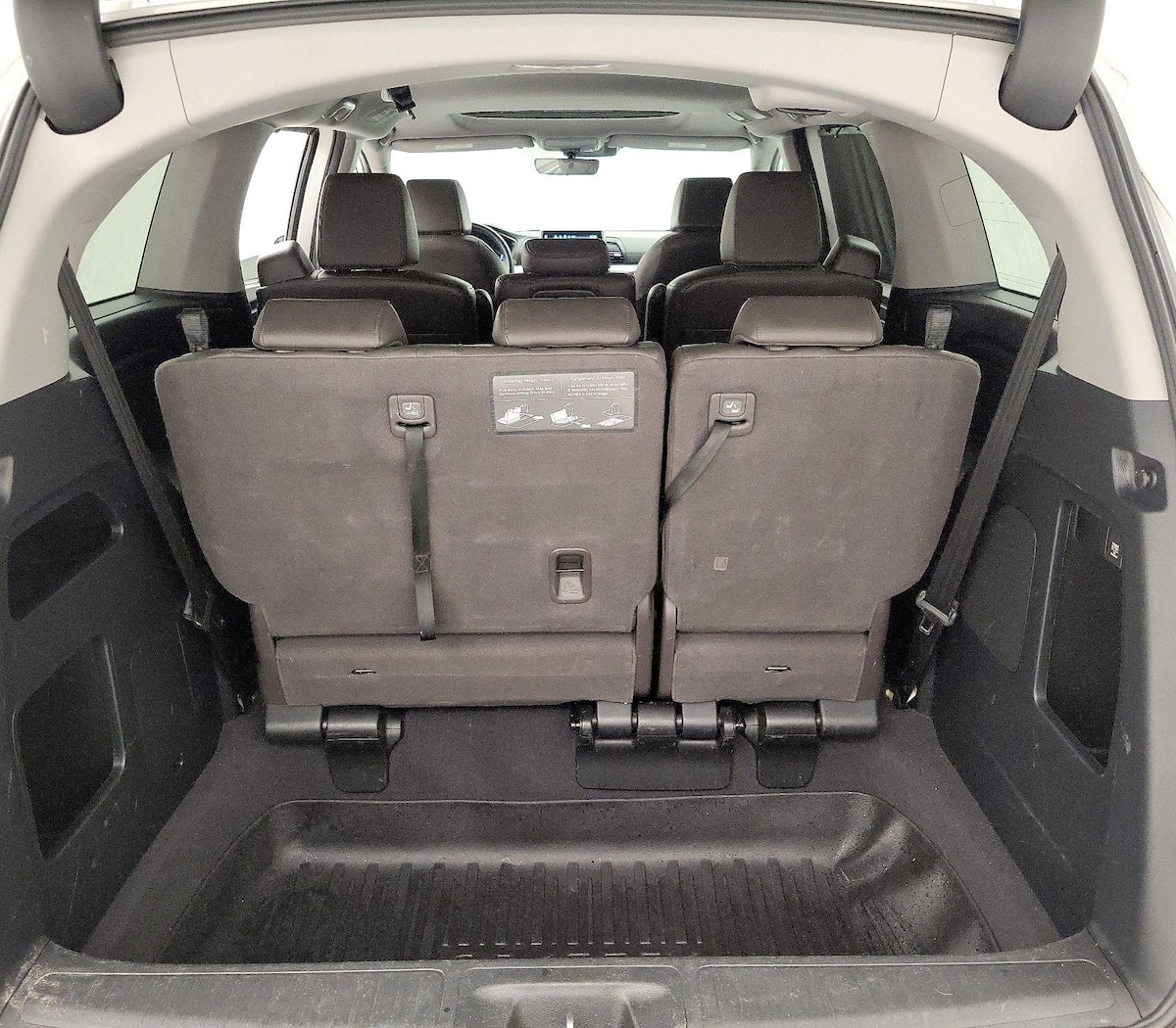 Trunk/Cargo (Seats Up)