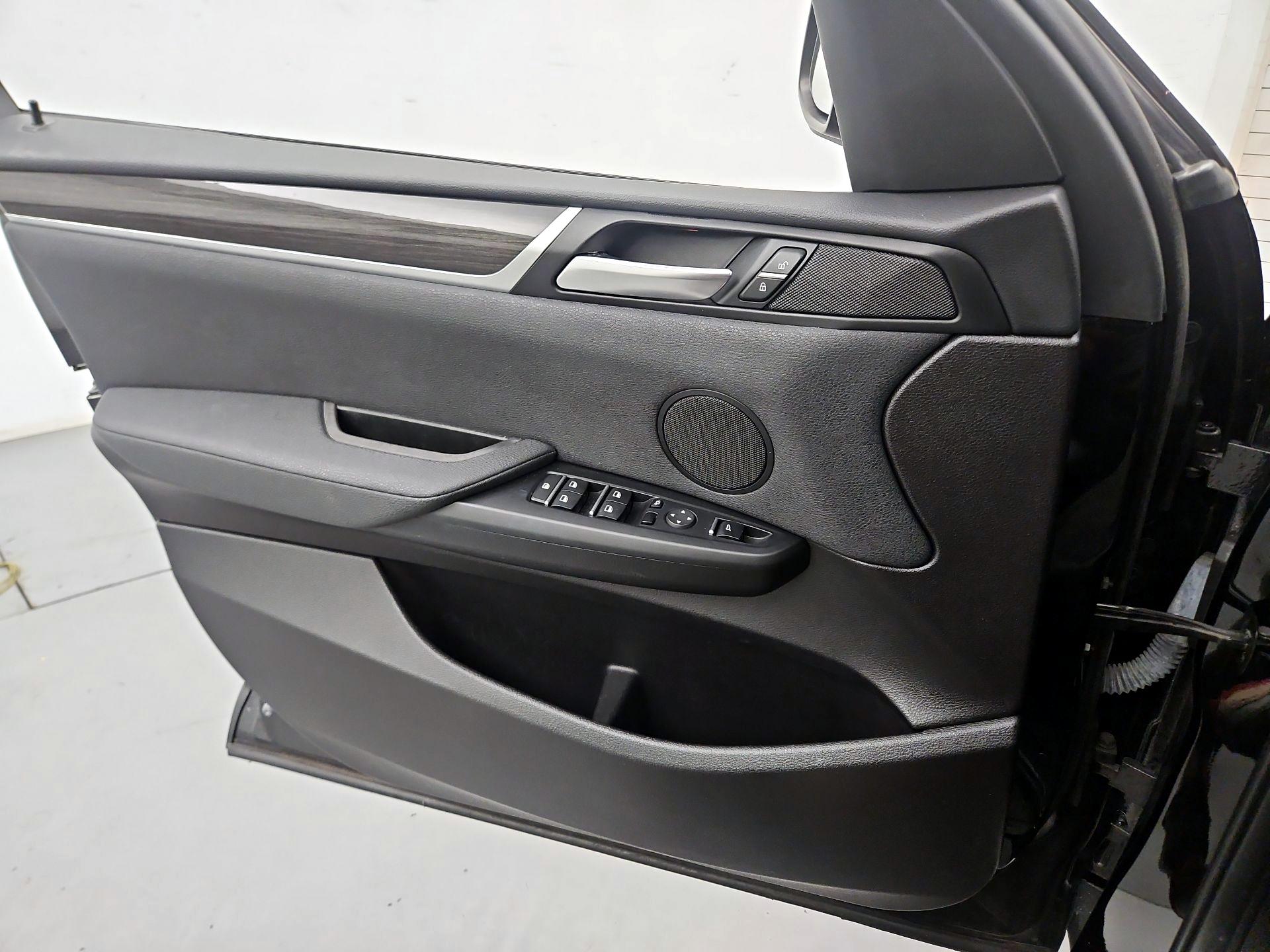 Thumbnail: 2017 BMW X3 - 12