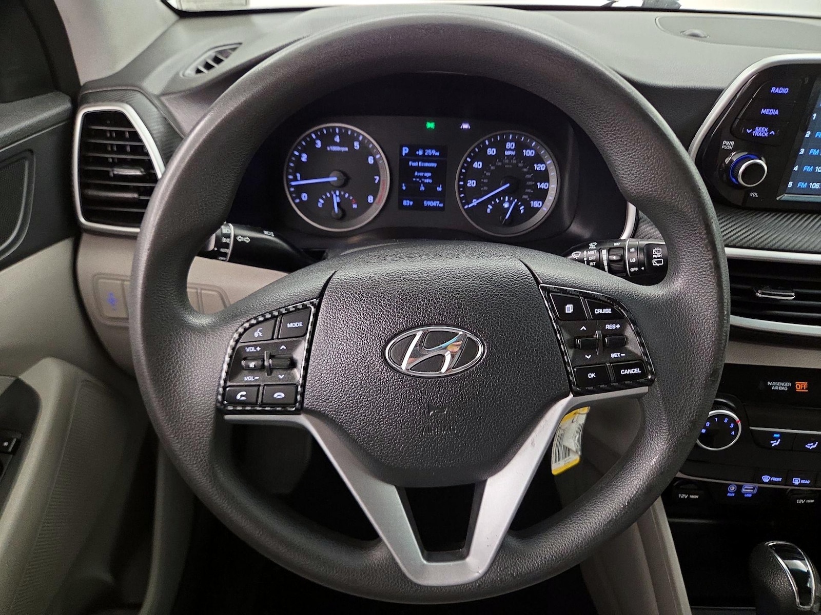 2021 Hyundai Tucson SE - Photo 11