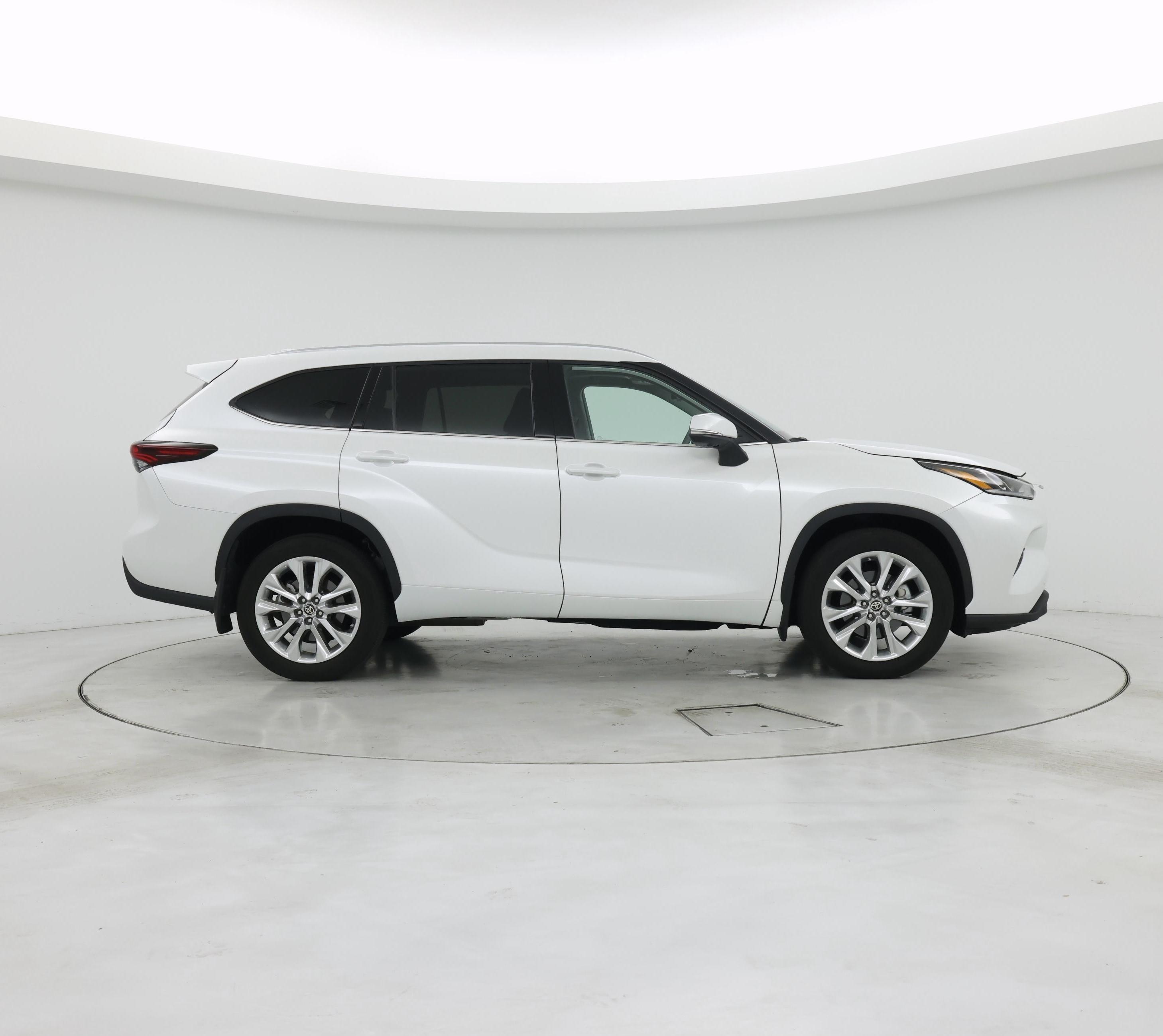 Thumbnail: 2024 Toyota Highlander - 7