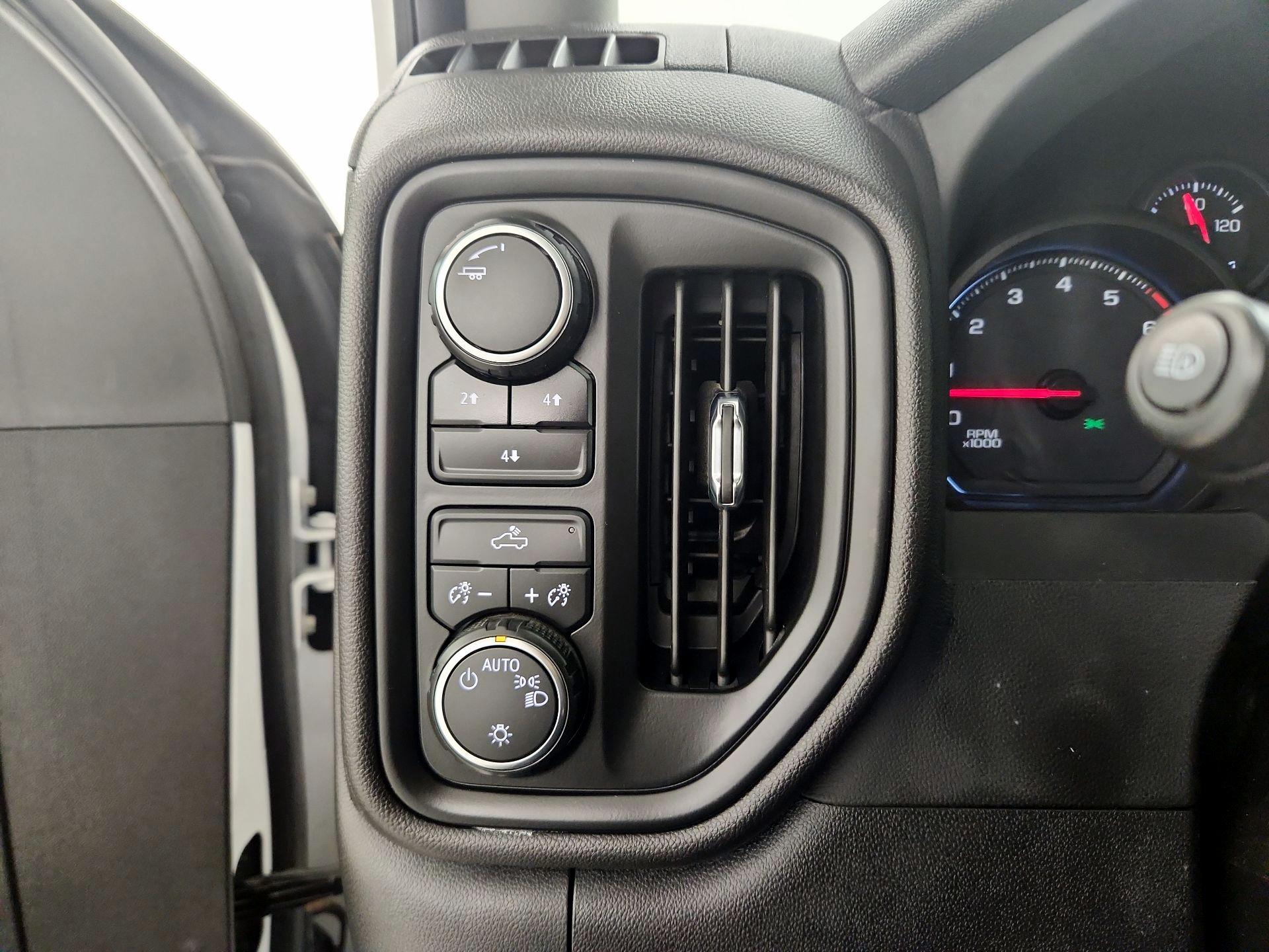 Thumbnail: 2024 Chevrolet Silverado 3500 - 11