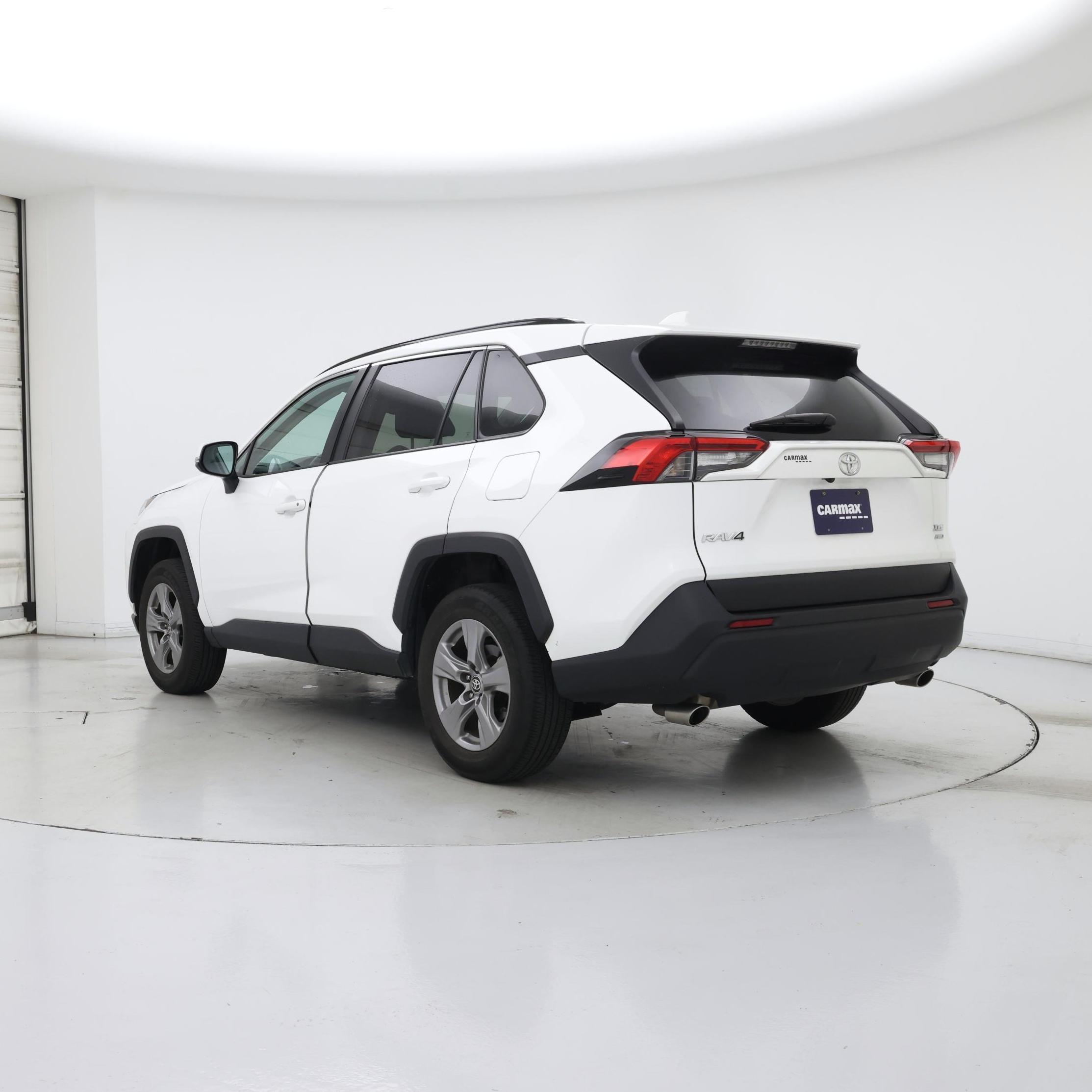 Thumbnail: 2024 Toyota RAV4 - 2