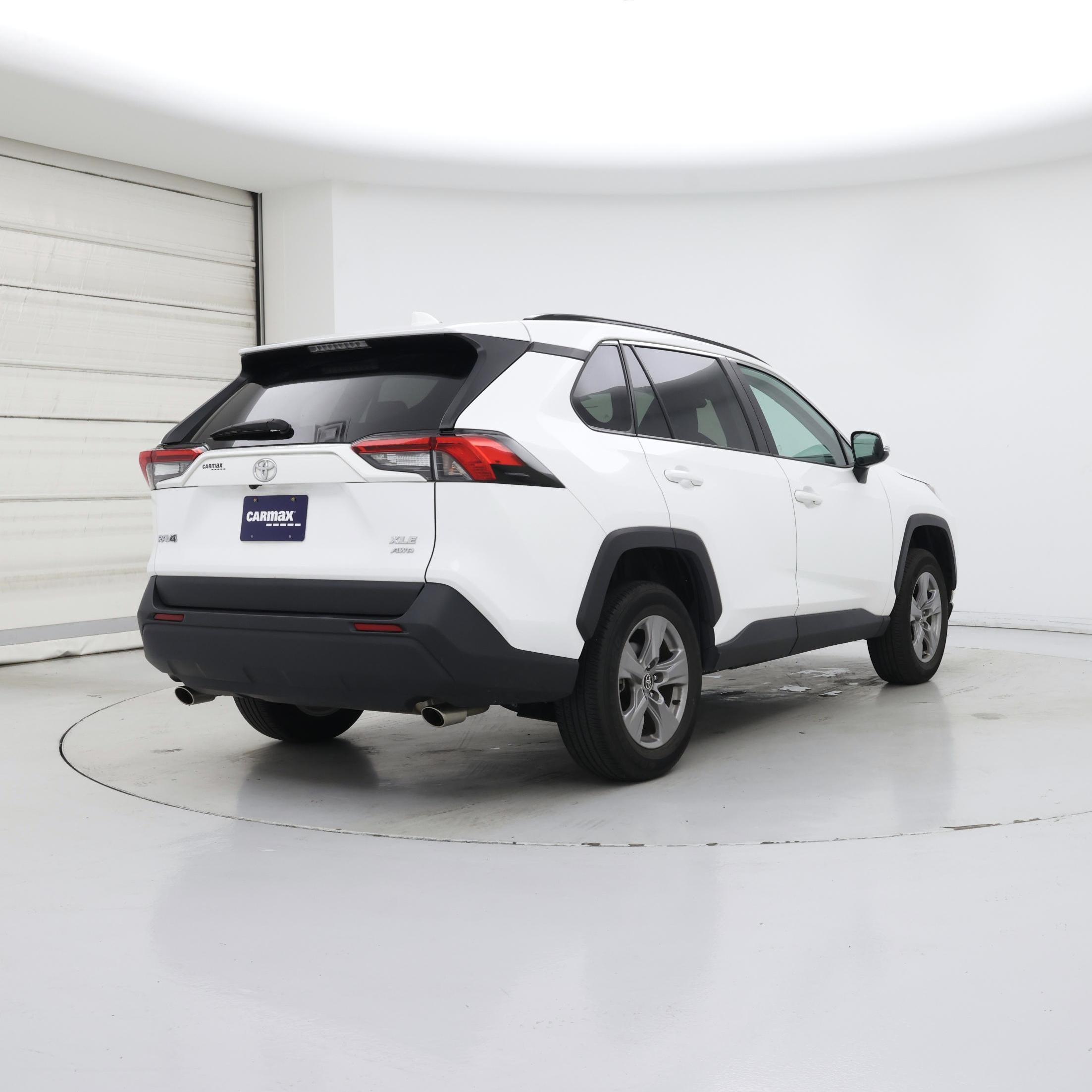 Thumbnail: 2024 Toyota RAV4 - 8