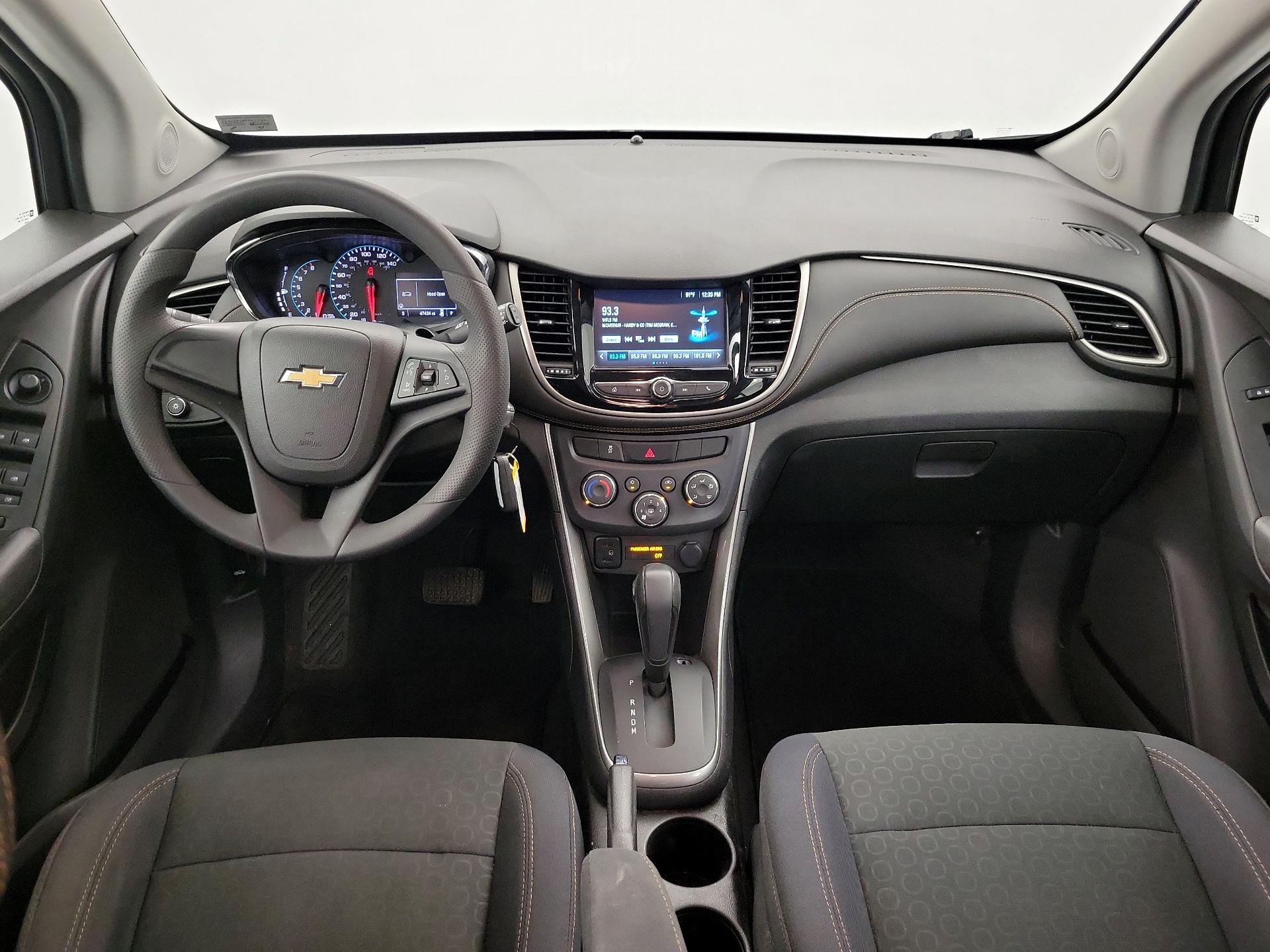 Thumbnail: 2017 Chevrolet Trax - 9