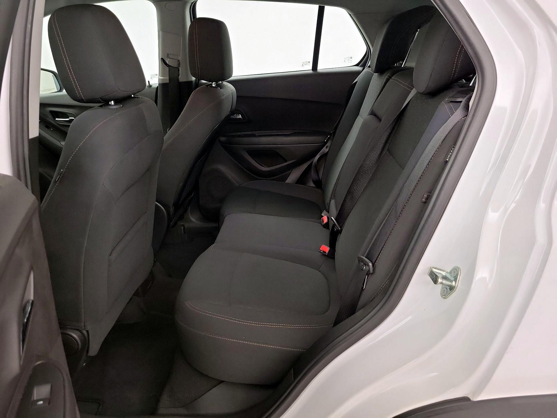 Thumbnail: 2017 Chevrolet Trax - 19