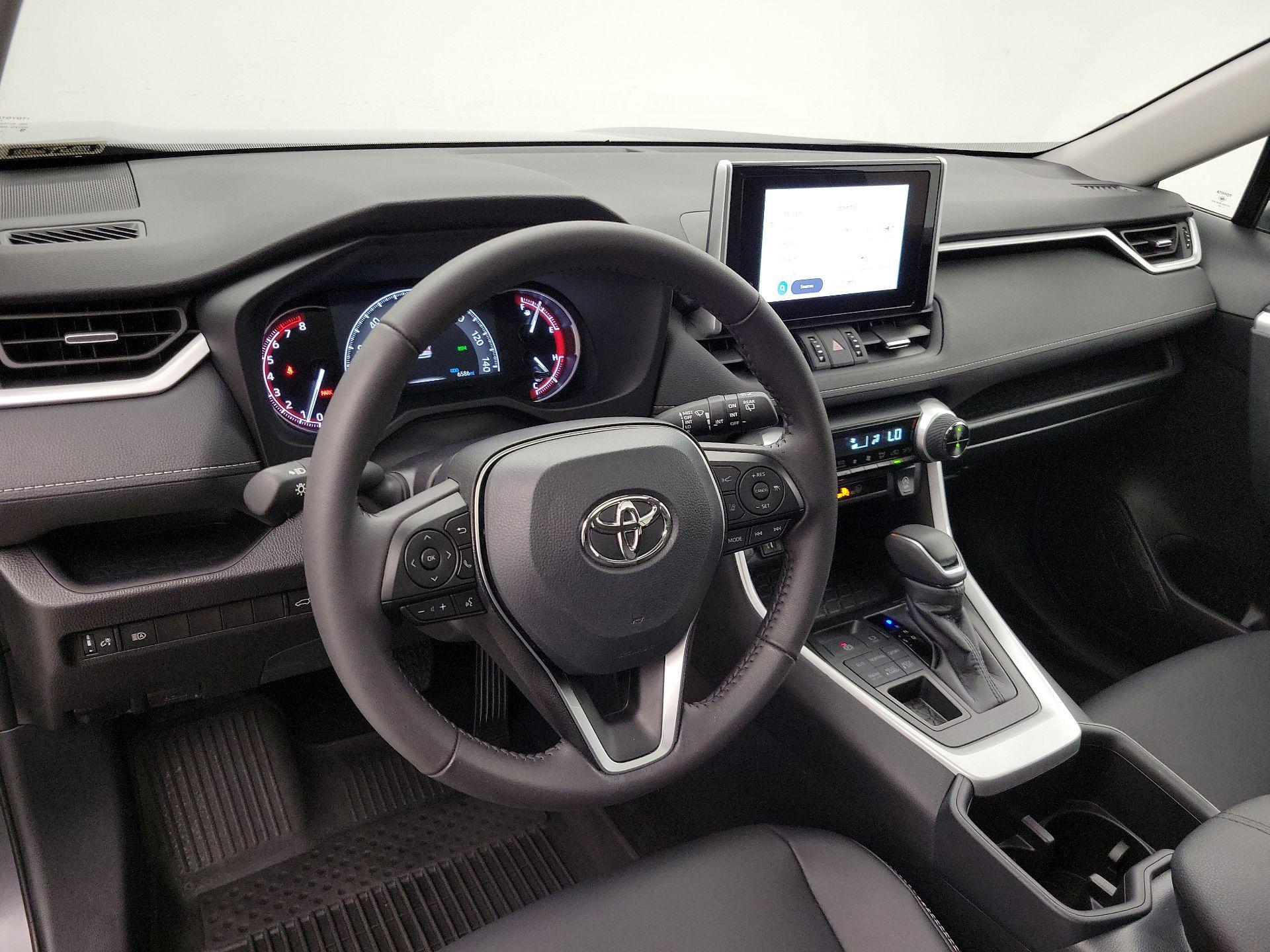 Thumbnail: 2025 Toyota RAV4 - 9