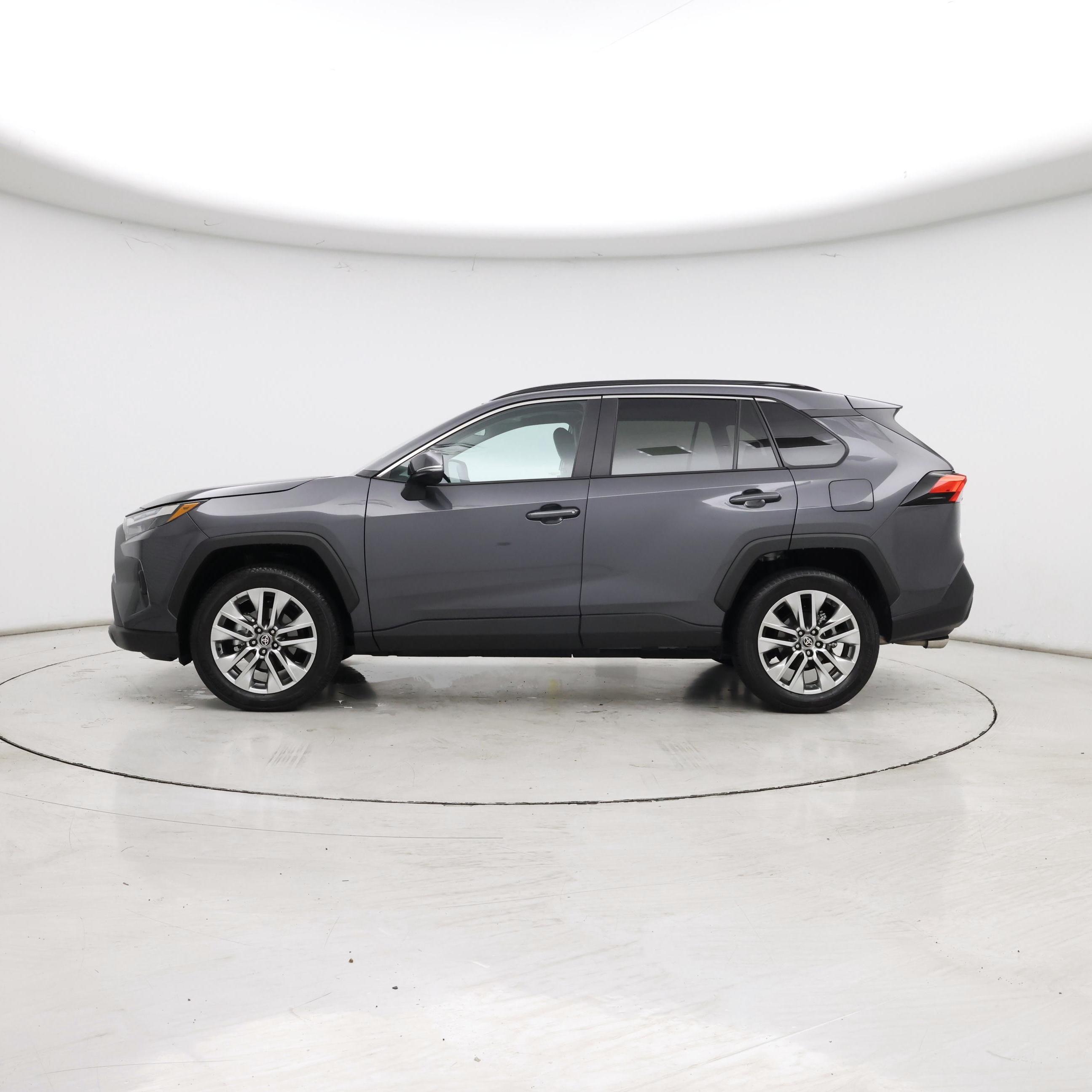 Thumbnail: 2025 Toyota RAV4 - 3
