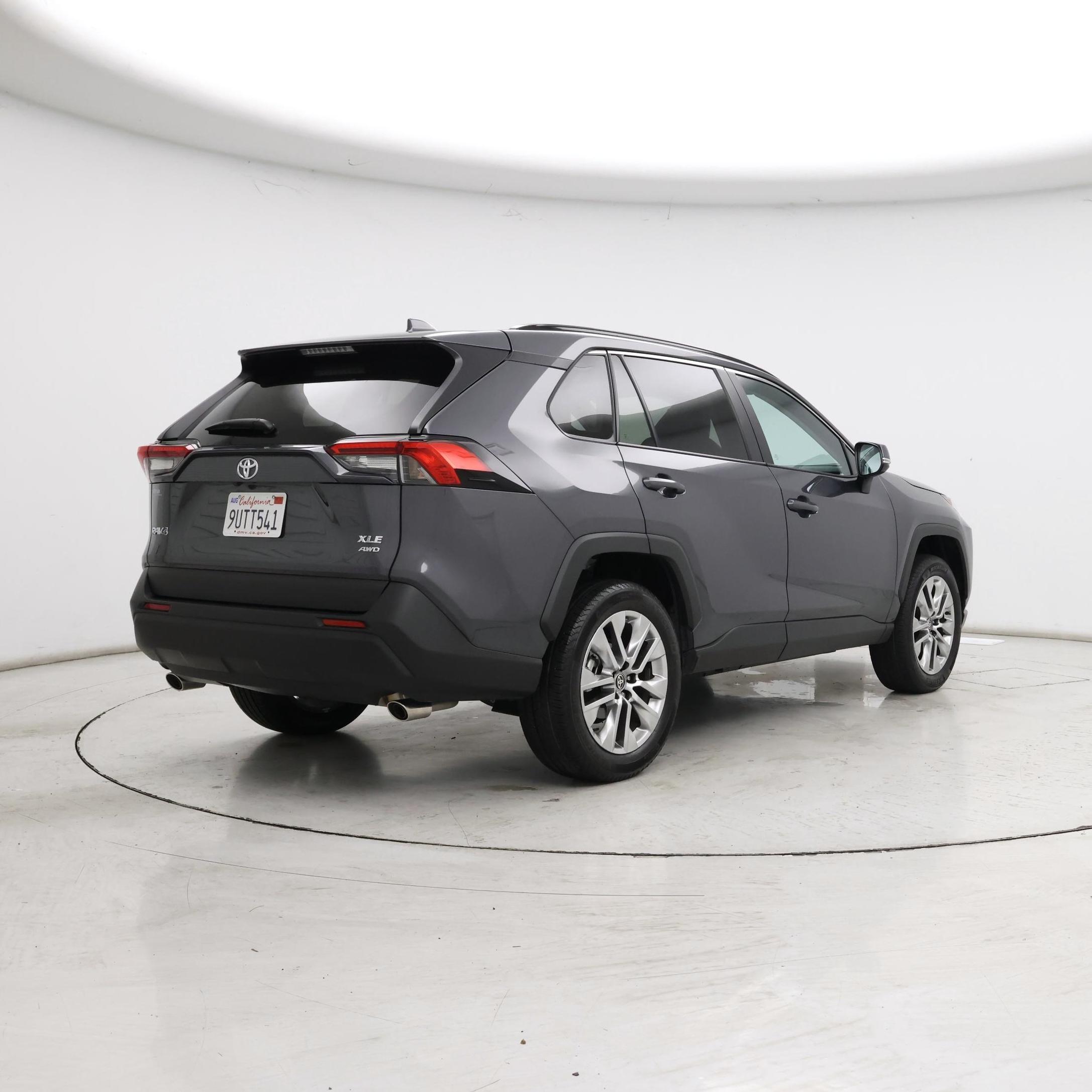Thumbnail: 2025 Toyota RAV4 - 8