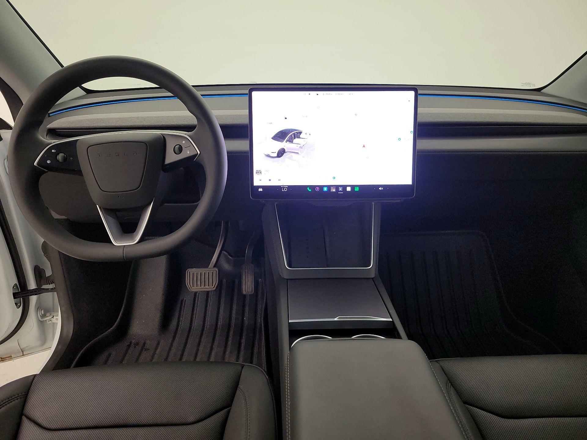 Thumbnail: 2026 Tesla Model Y - 9