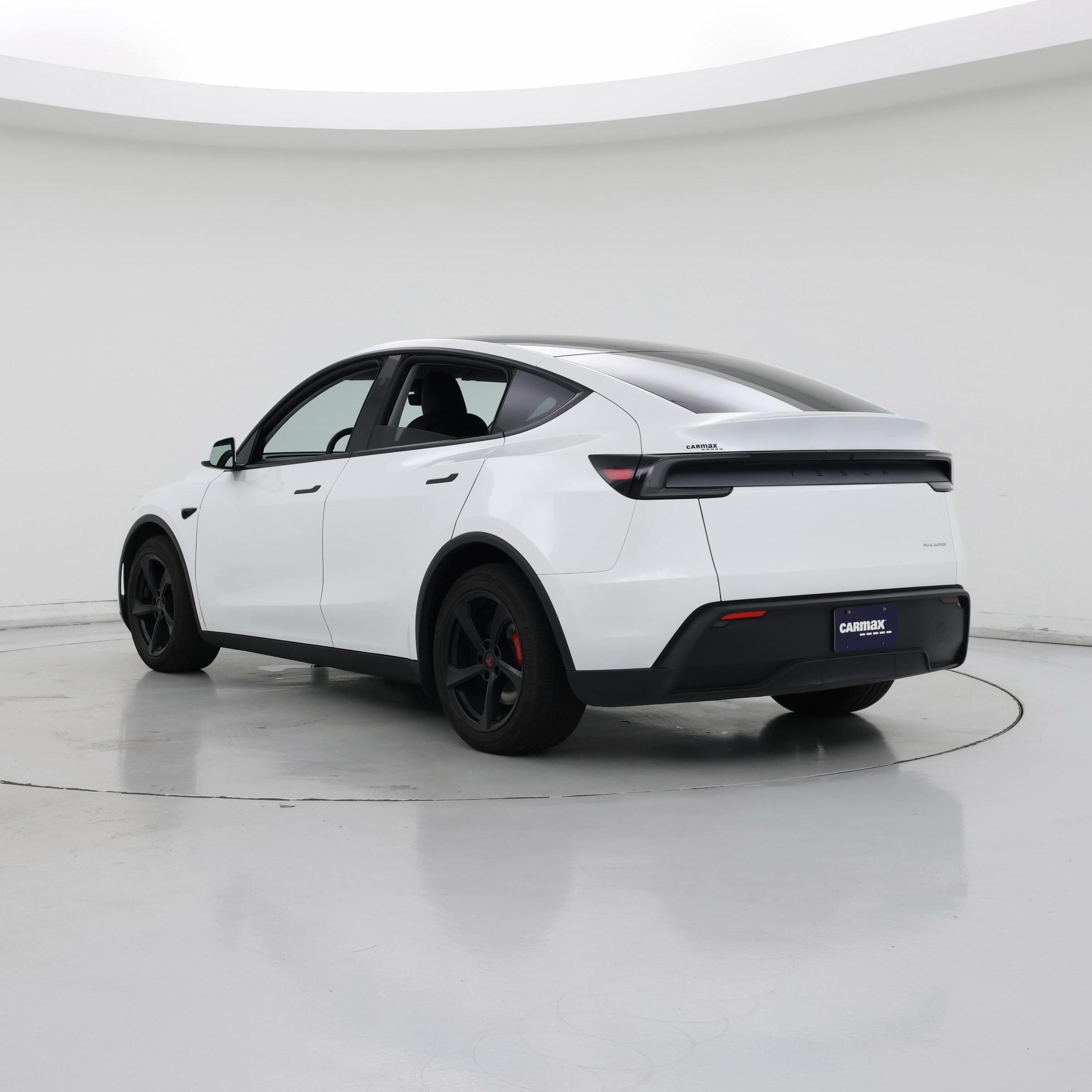 Thumbnail: 2026 Tesla Model Y - 2
