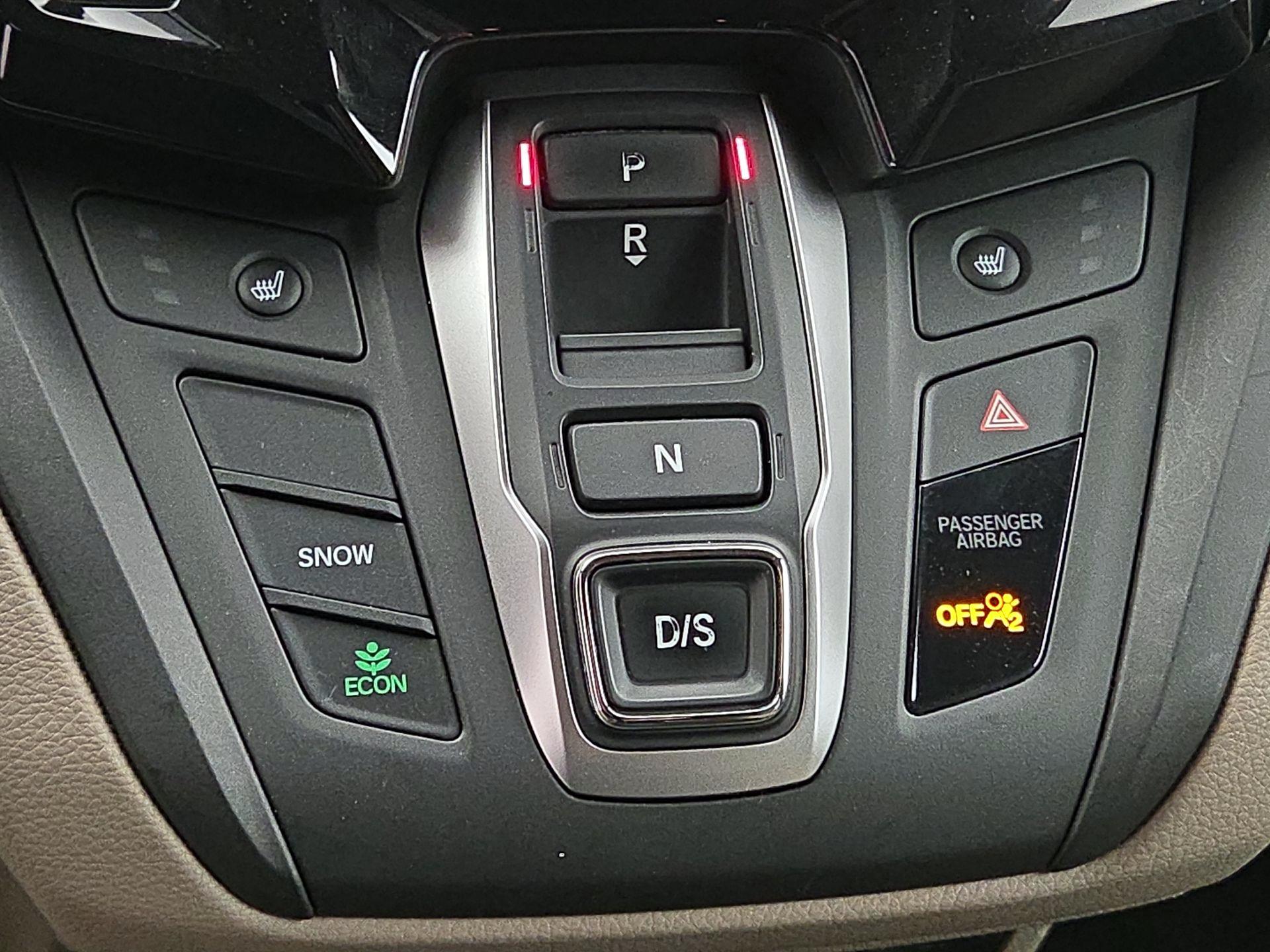 Thumbnail: 2018 Honda Odyssey - 17