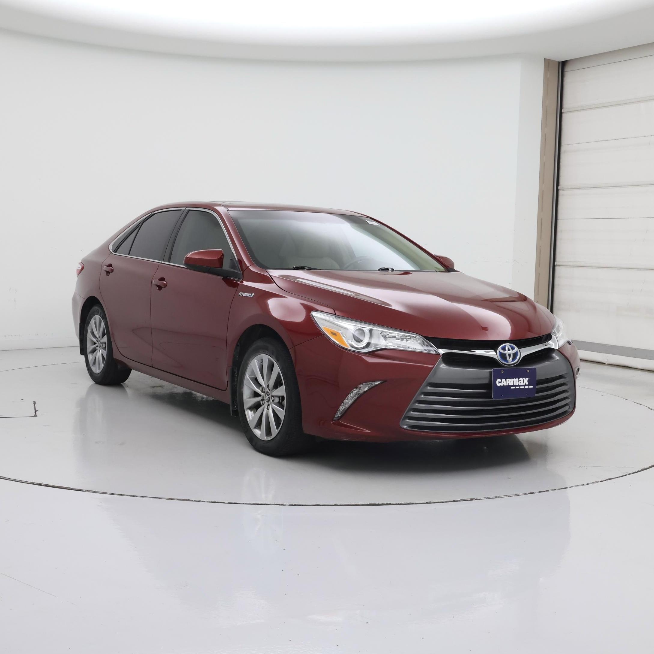  2017 Toyota Camry Hybrid XLE FWD   