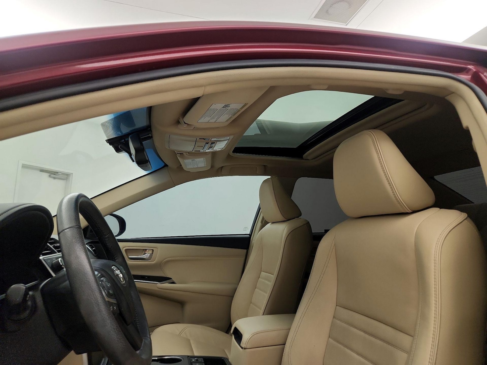 2017 Toyota Camry XLE Hybrid - Photo 20