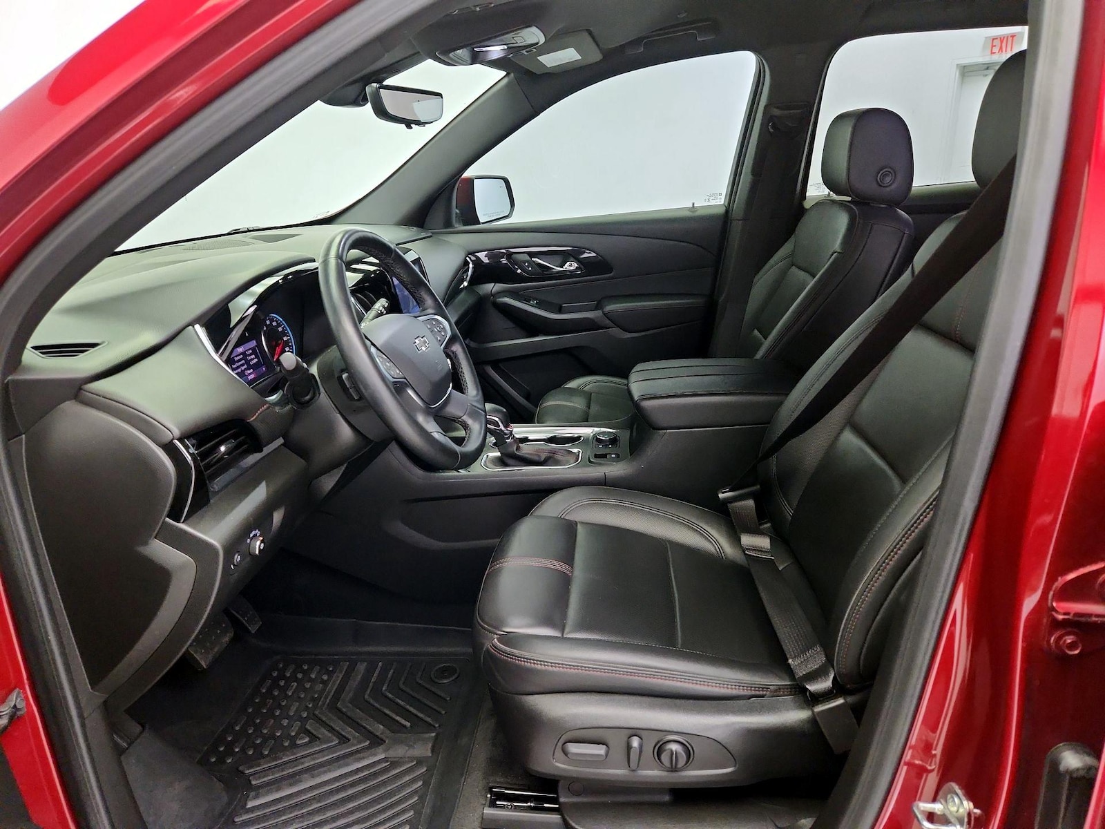 2023 Chevrolet Traverse RS - Photo 12