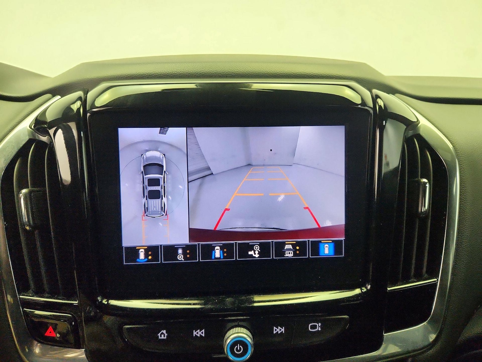 2023 Chevrolet Traverse RS - Photo 16