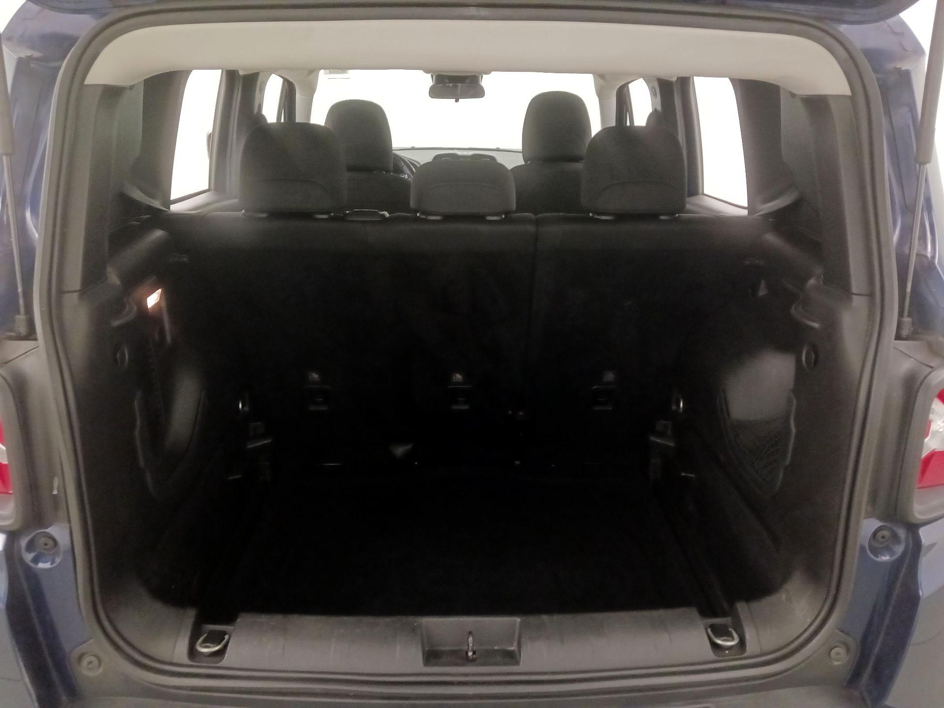 Thumbnail: 2018 Jeep Renegade - 20