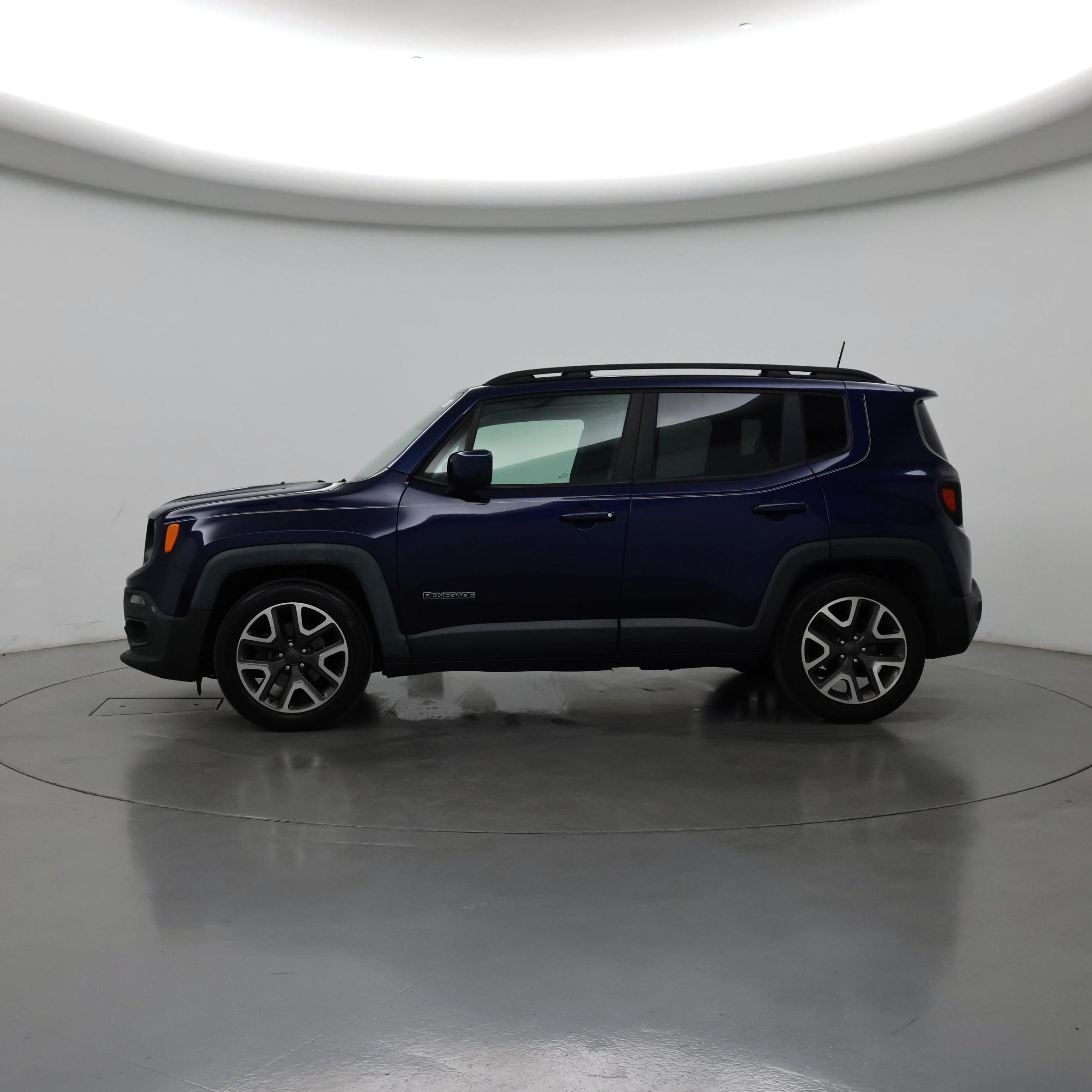 Thumbnail: 2018 Jeep Renegade - 3