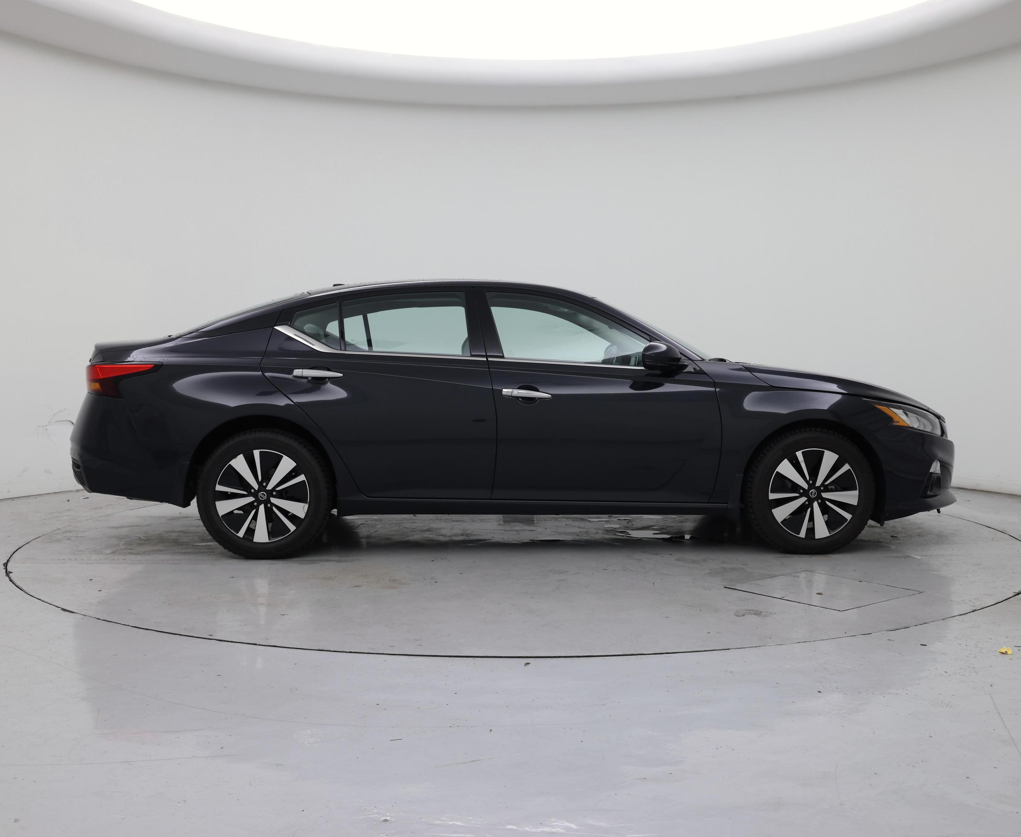 Thumbnail: 2020 Nissan Altima - 7