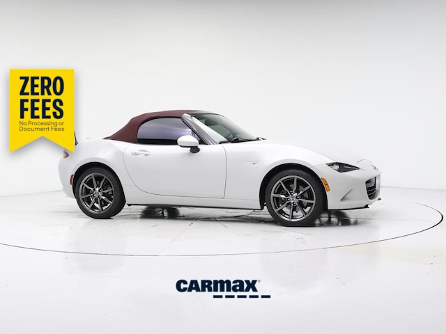White 2018 Mazda MX-5 Miata Convertible Rear-Wheel Drive Automatic