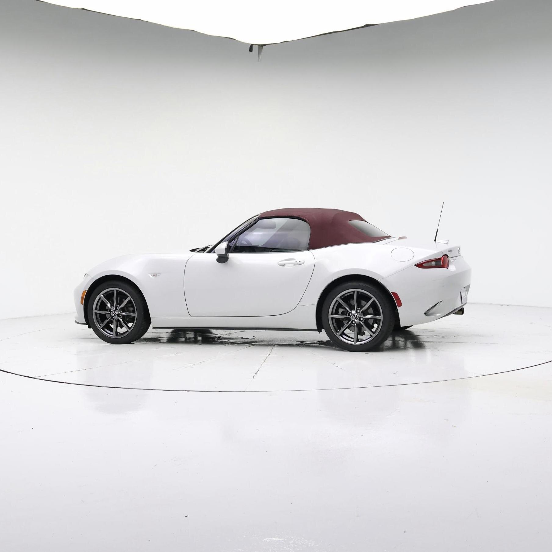 Thumbnail: 2018 Mazda MX-5 Miata - 2