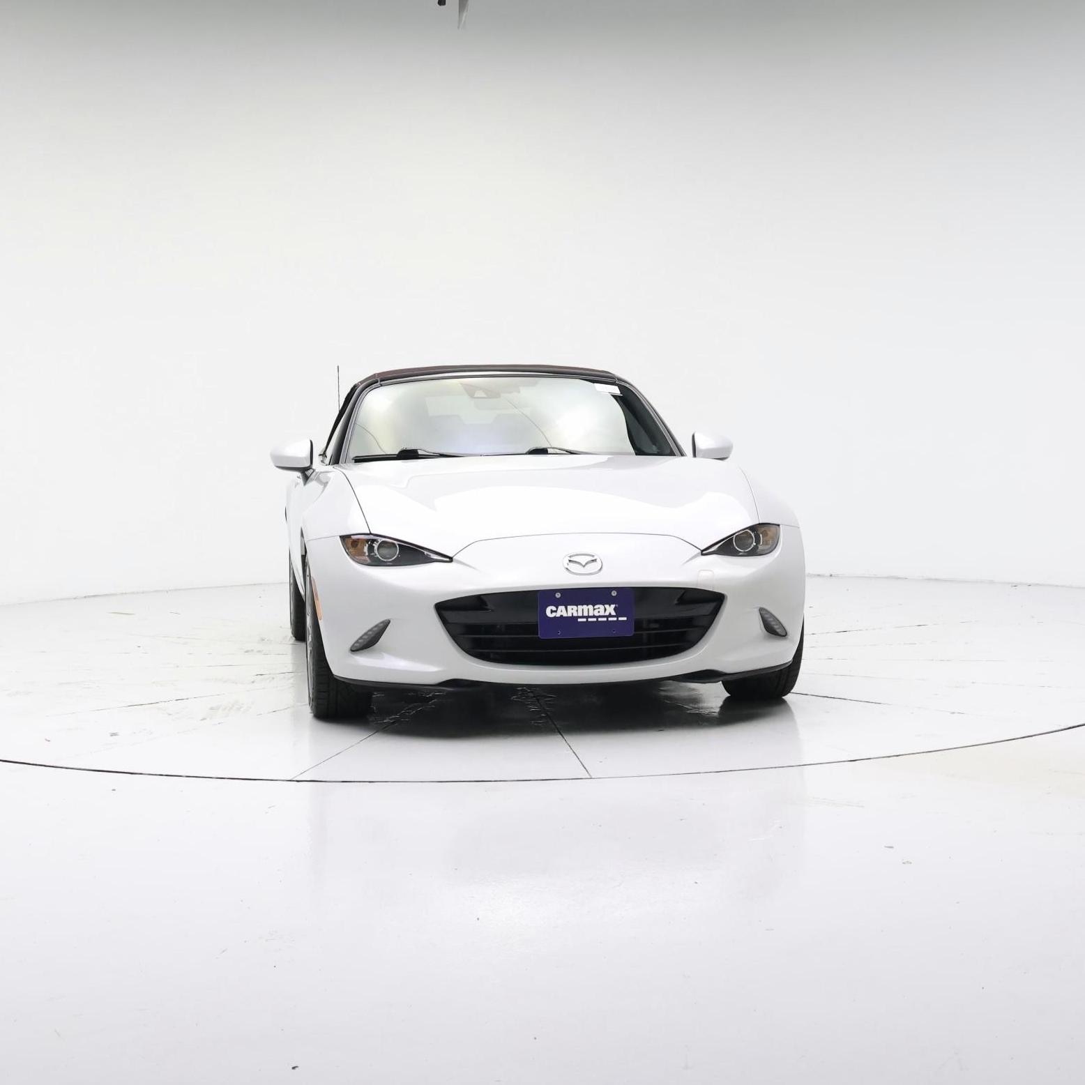 Thumbnail: 2018 Mazda MX-5 Miata - 4