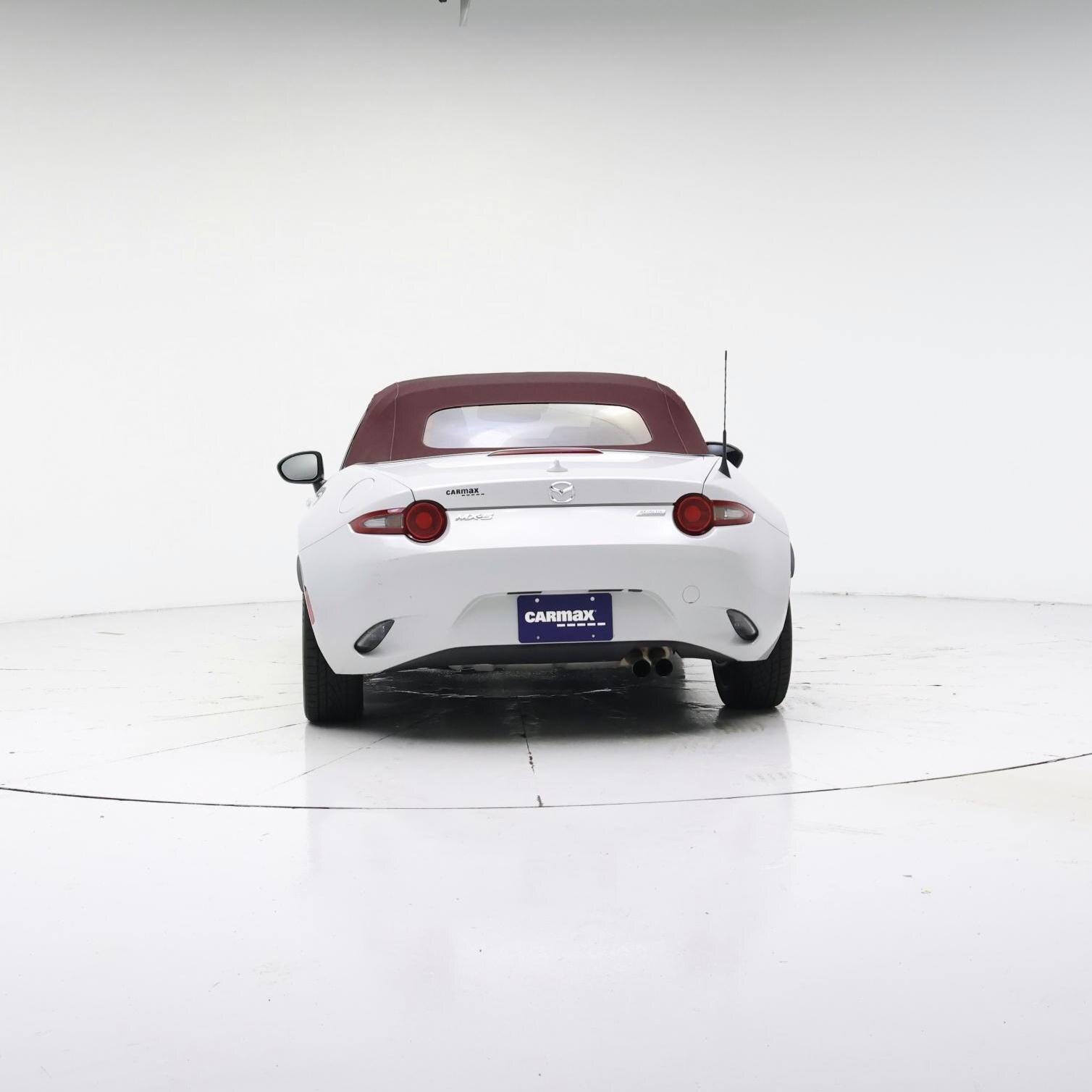 Thumbnail: 2018 Mazda MX-5 Miata - 8