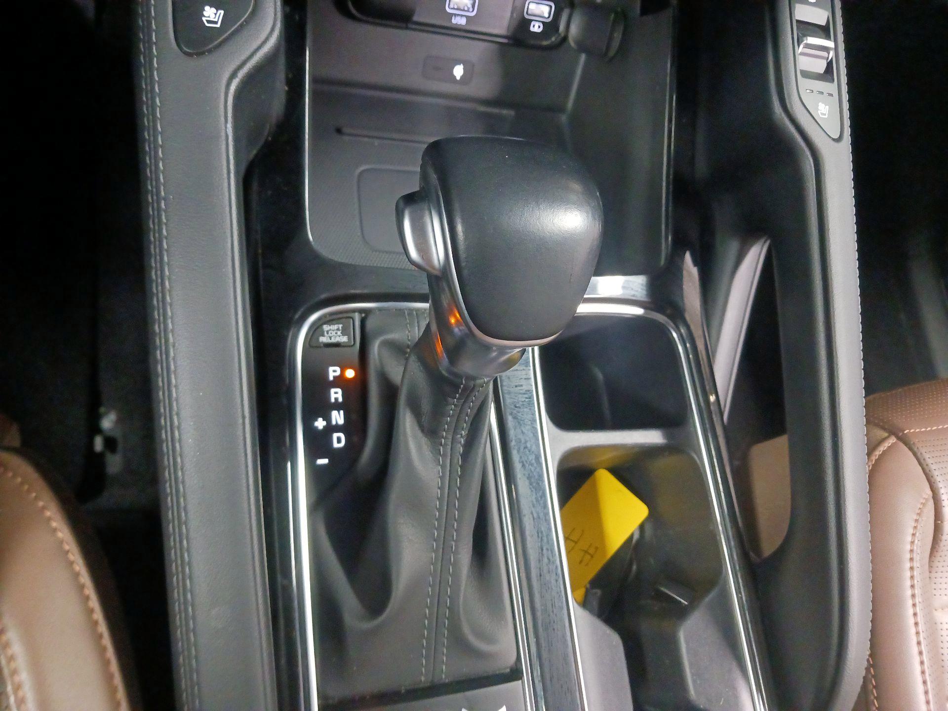 Thumbnail: 2022 Kia Telluride - 18