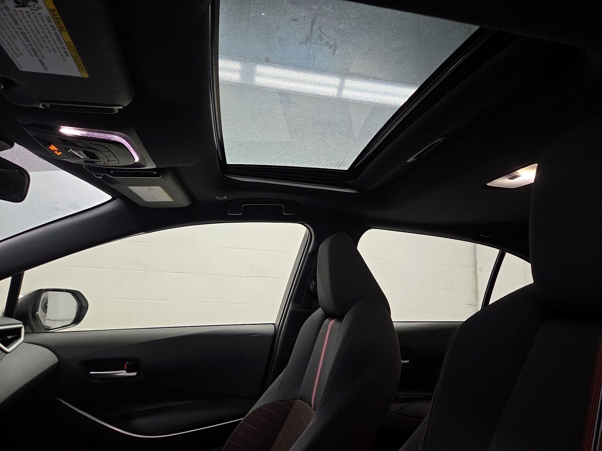 Thumbnail: 2023 Toyota Corolla - 19