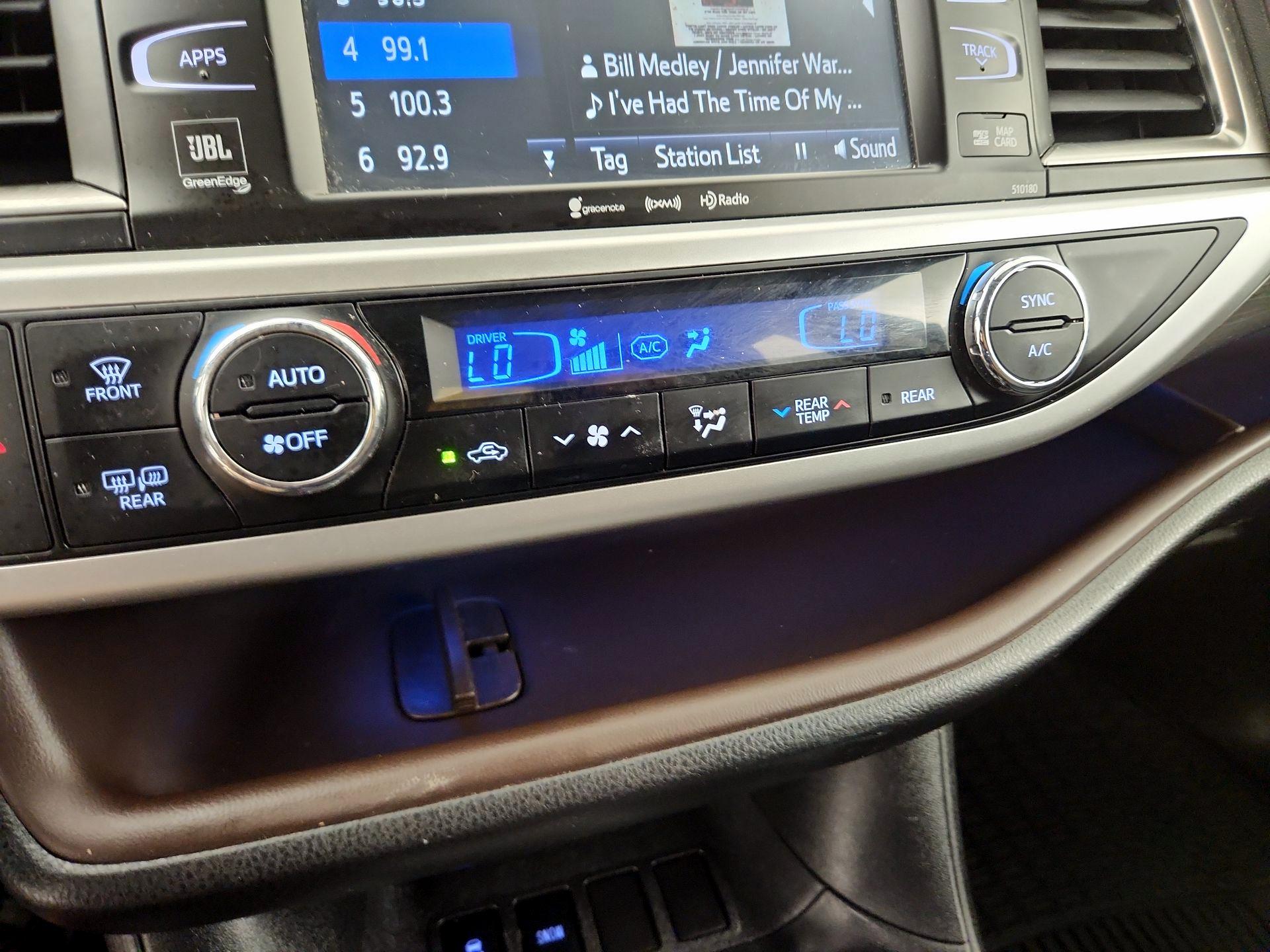 Thumbnail: 2017 Toyota Highlander - 16