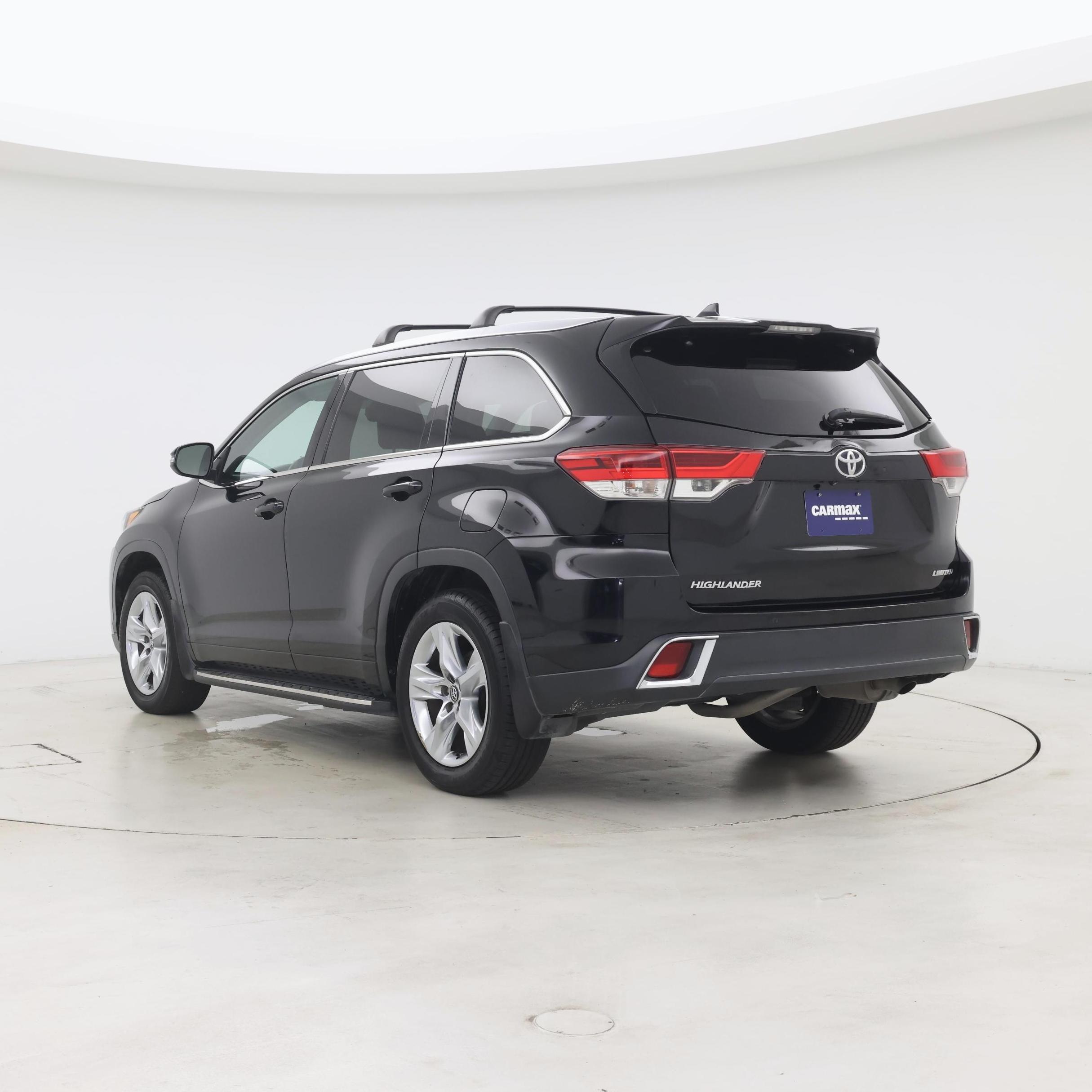 Thumbnail: 2017 Toyota Highlander - 2