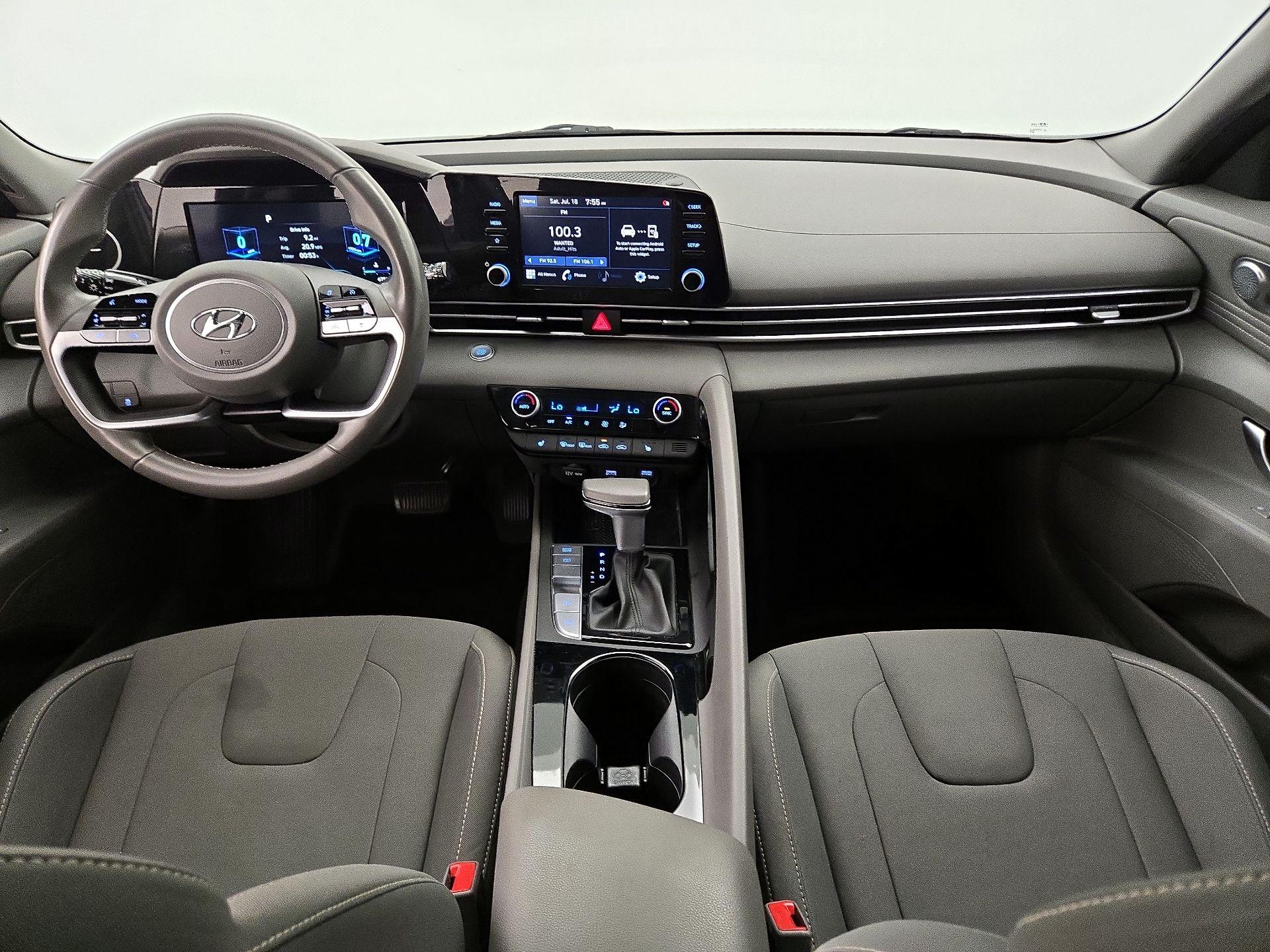 Thumbnail: 2022 Hyundai Elantra - 9
