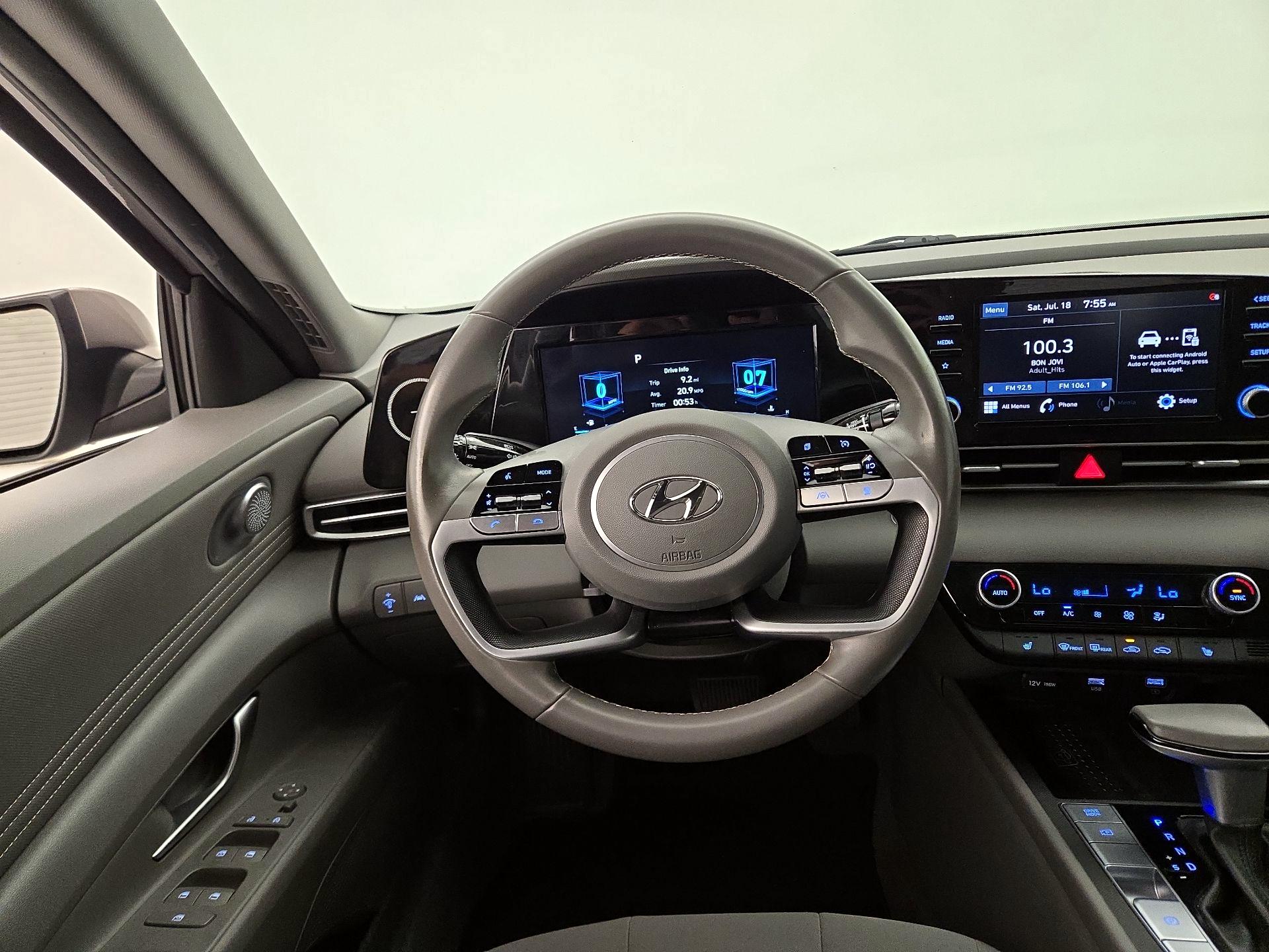 Thumbnail: 2022 Hyundai Elantra - 10