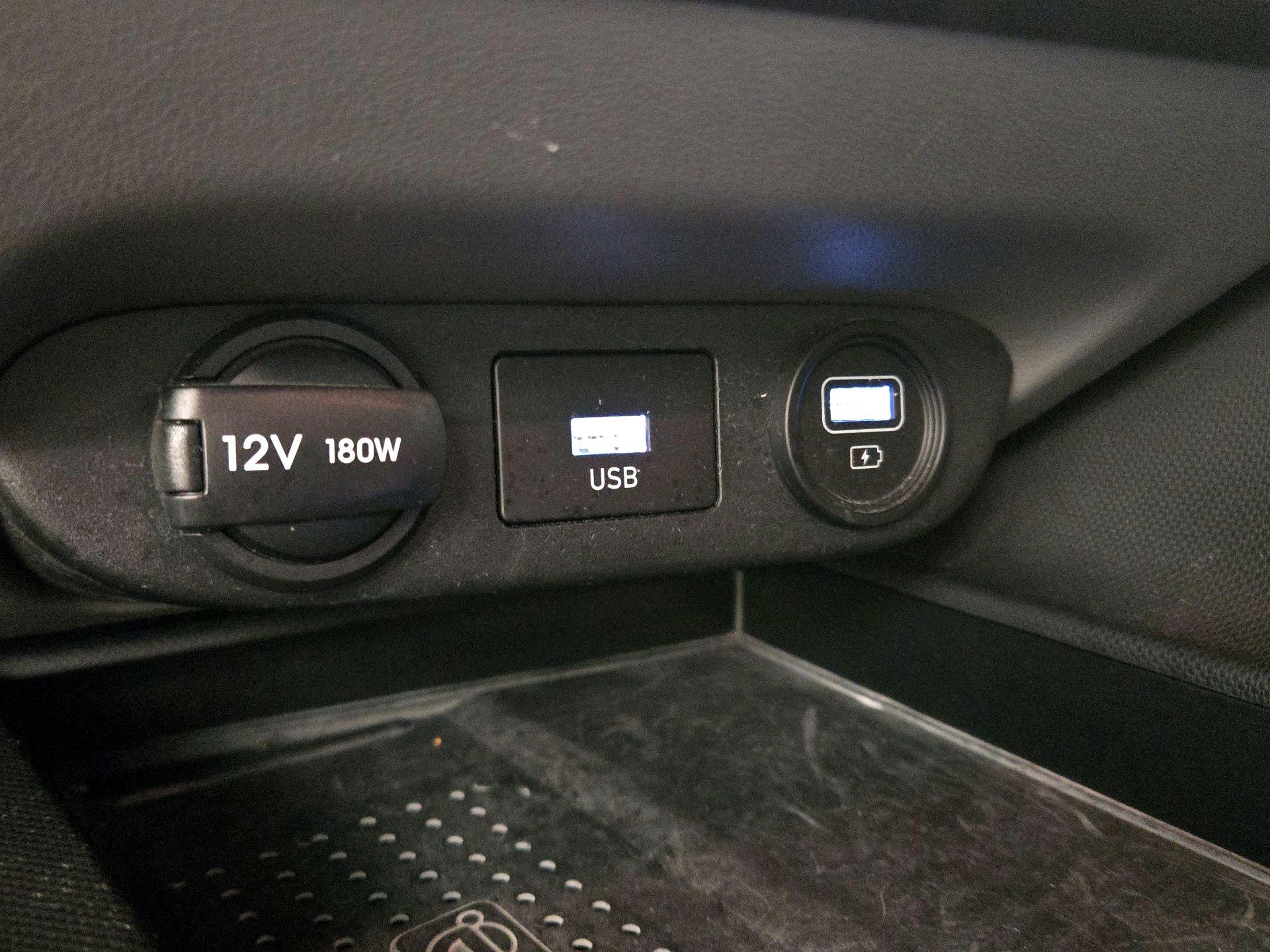 Thumbnail: 2022 Hyundai Elantra - 18