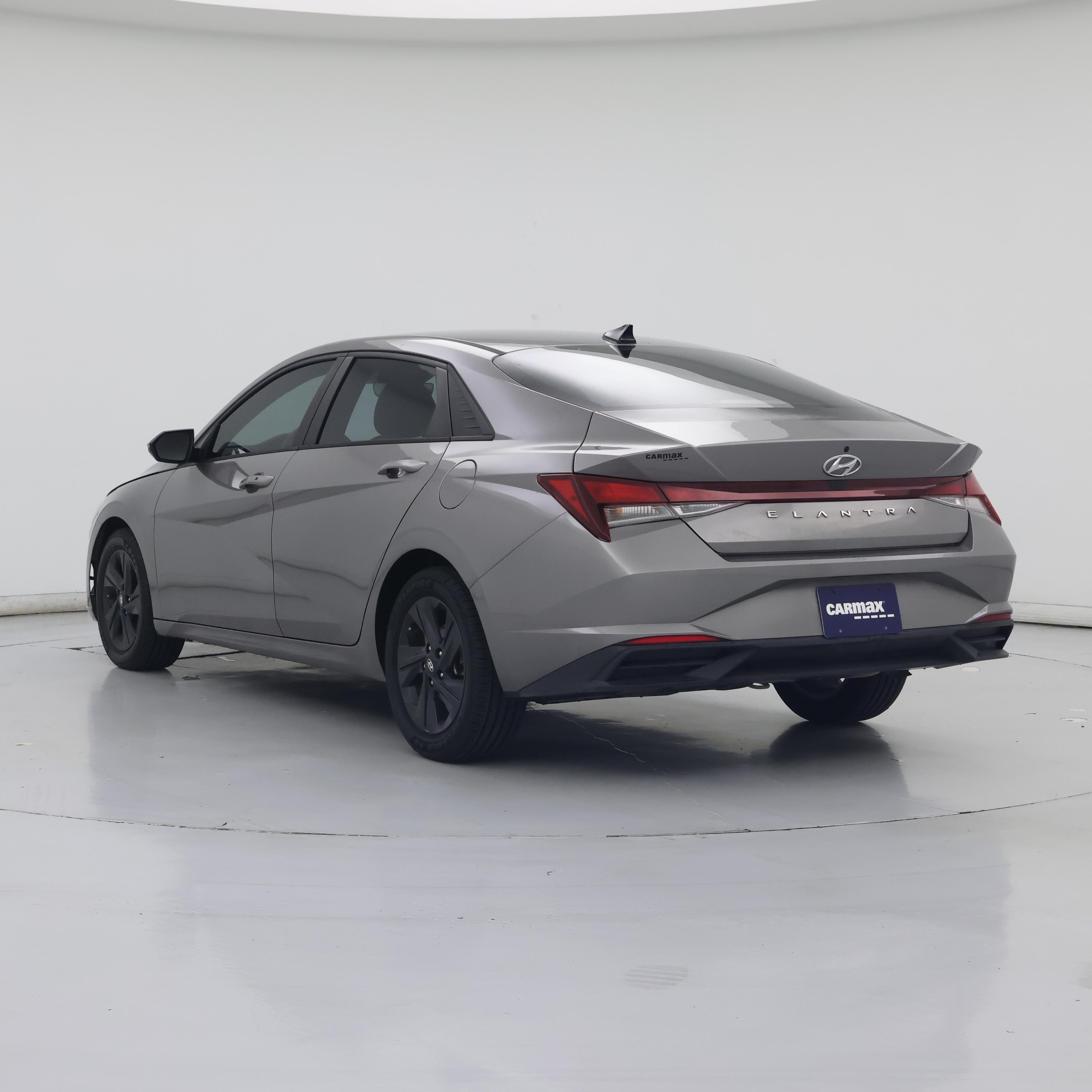 Thumbnail: 2022 Hyundai Elantra - 2